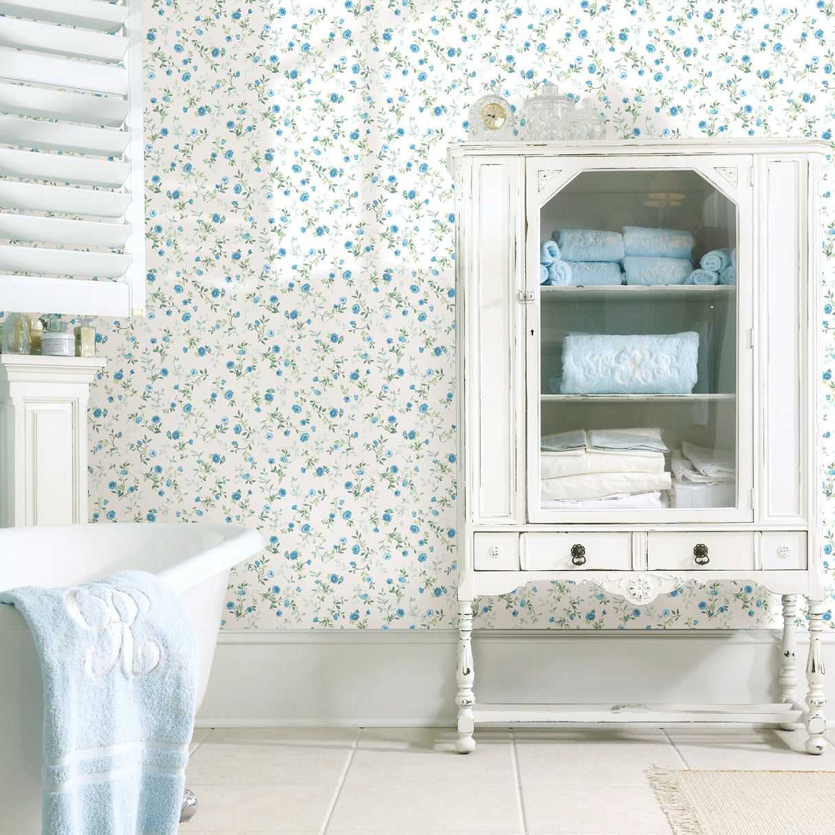 Advantage 2814-24964 Catlett Blue Floral Toss Wallpaper