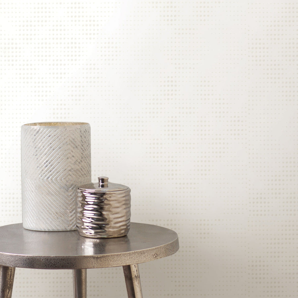Advantage 2836-609615 Banquo Off-White Geometric Wallpaper