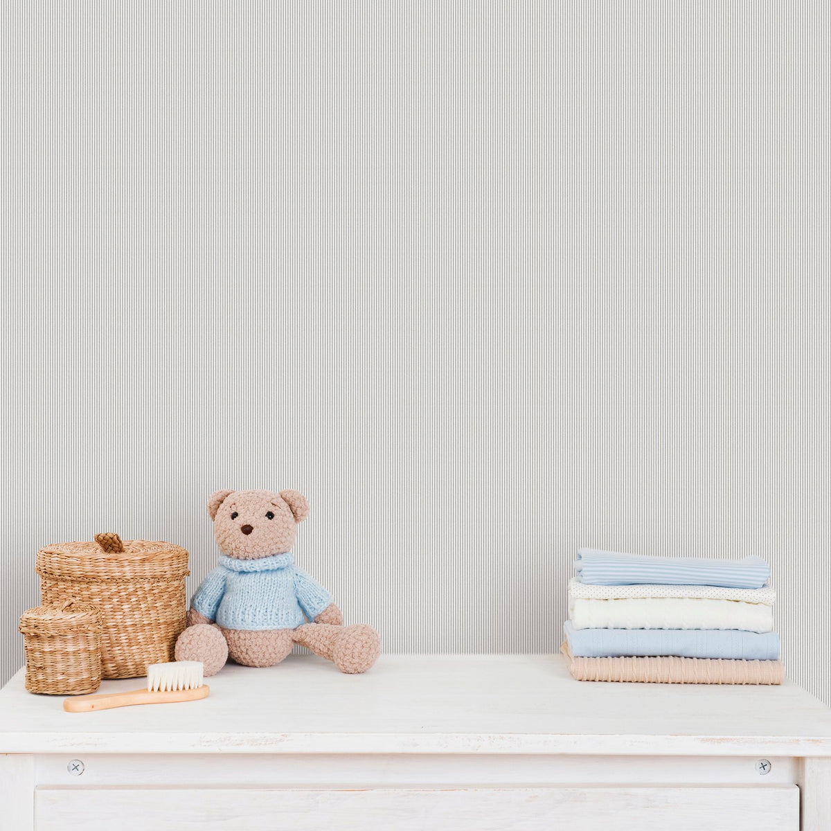 Galerie Bambino Tiny Stripes Silver Grey Sidewall 292-3