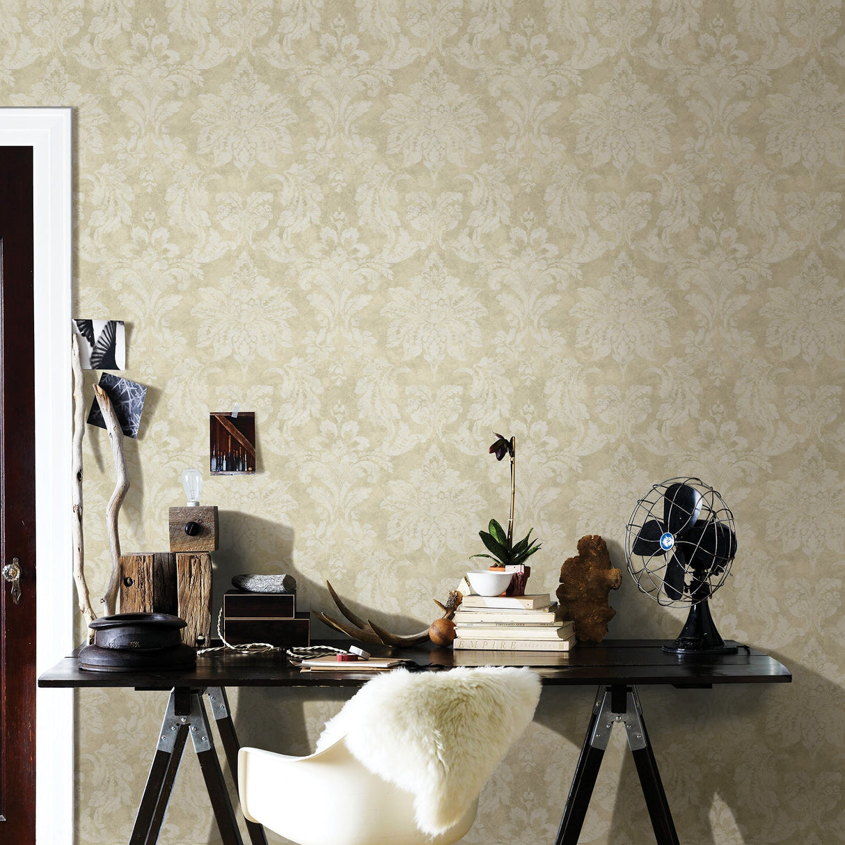 Chesapeake 3114-003353 Astor Gold Damask Wallpaper