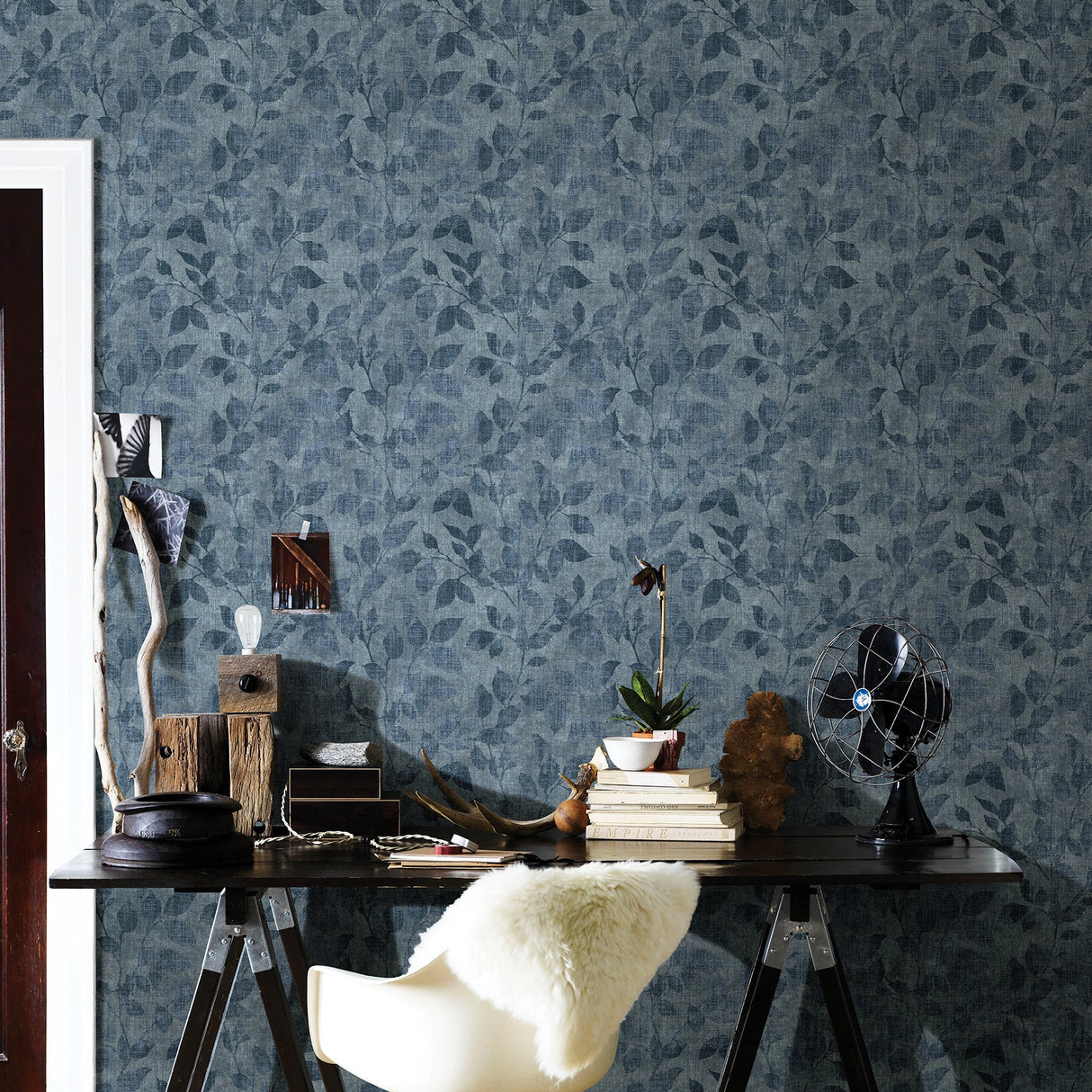 Chesapeake 3114-003381 Gramercy Park Blue Leaf Wallpaper