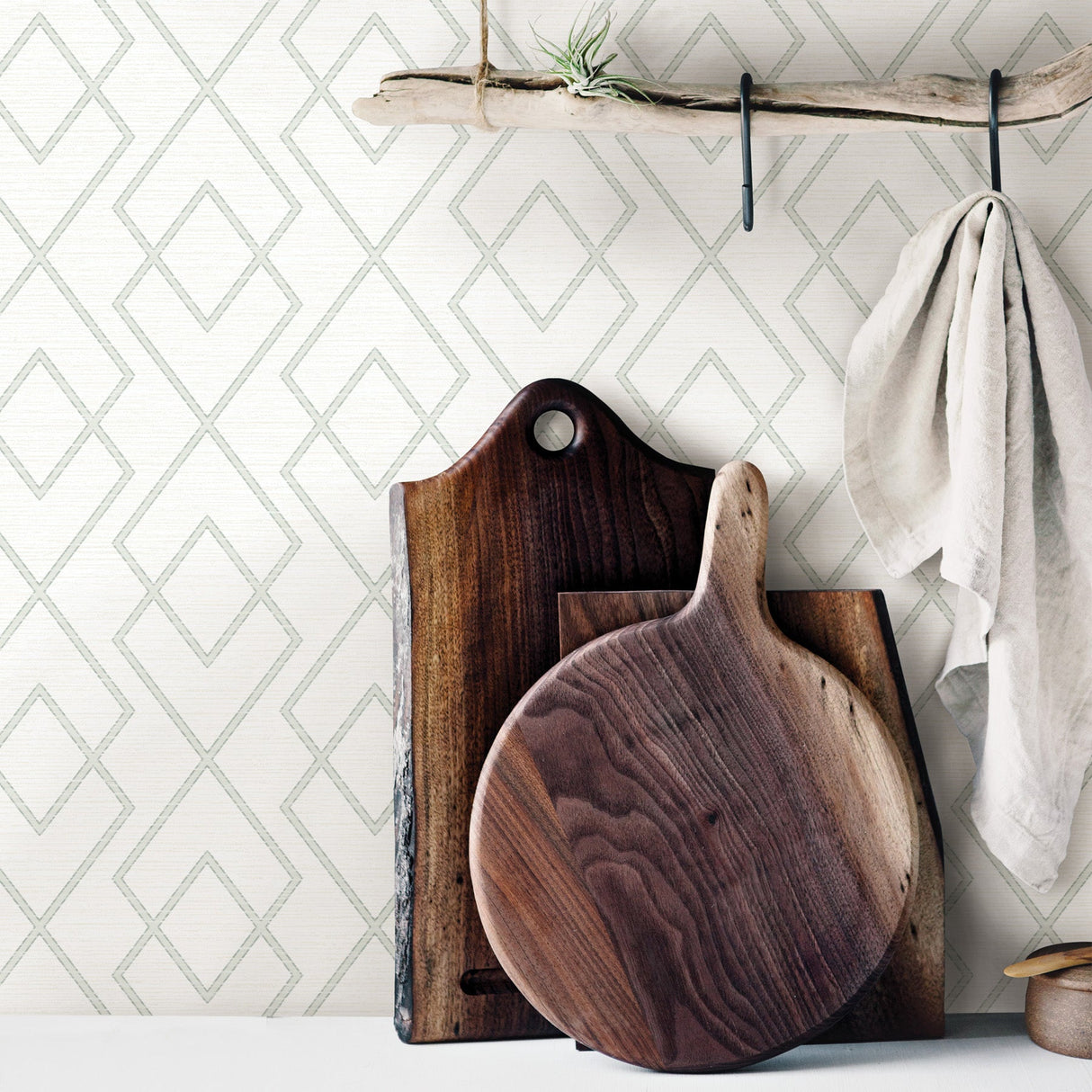 Chesapeake 3115-12424 Blaze Off-White Trellis Wallpaper