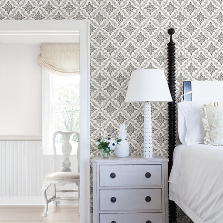 Chesapeake 3119-13534 Wynonna Black Geometric Floral Wallpaper