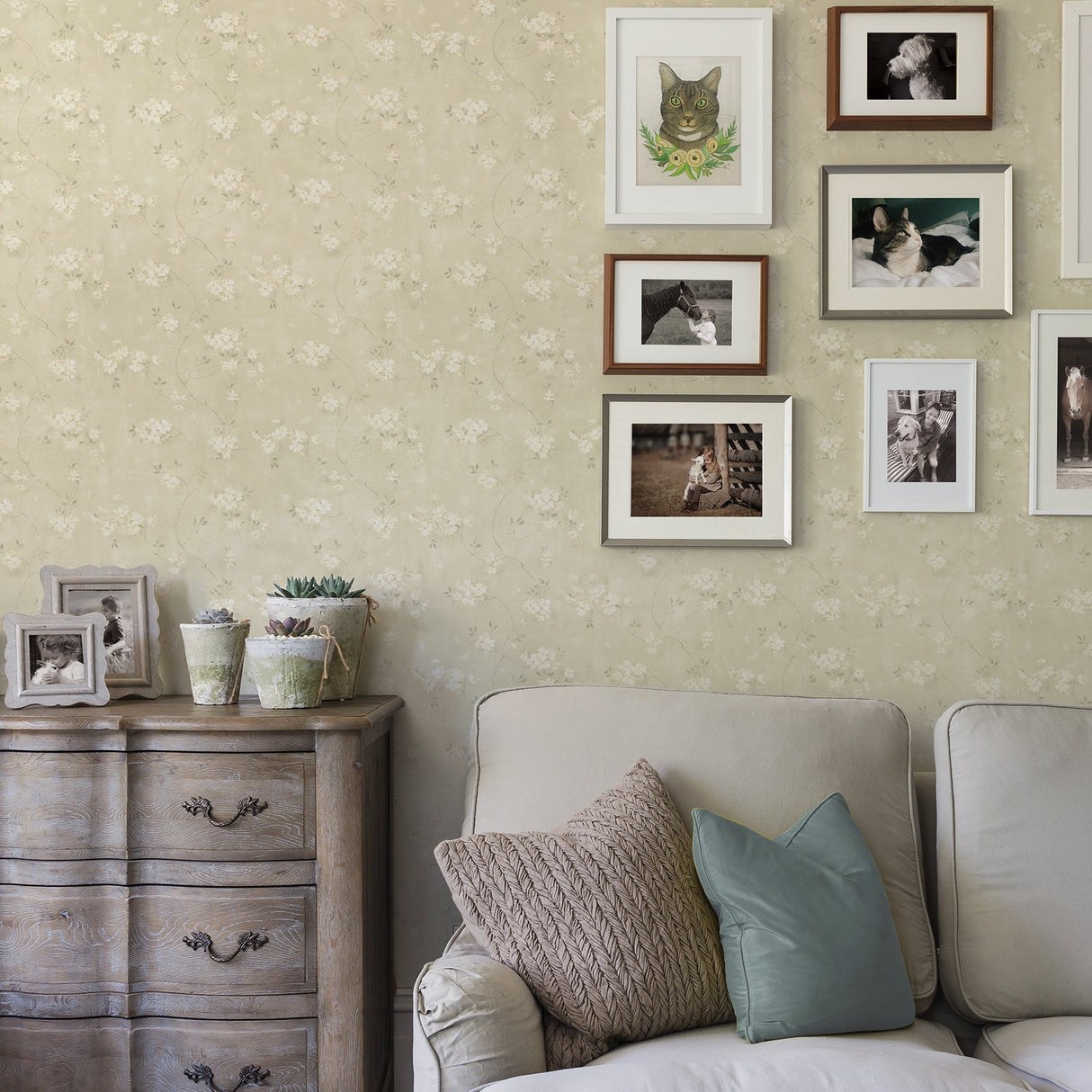 Chesapeake 3119-441011 Braham Taupe Floral Trail Wallpaper