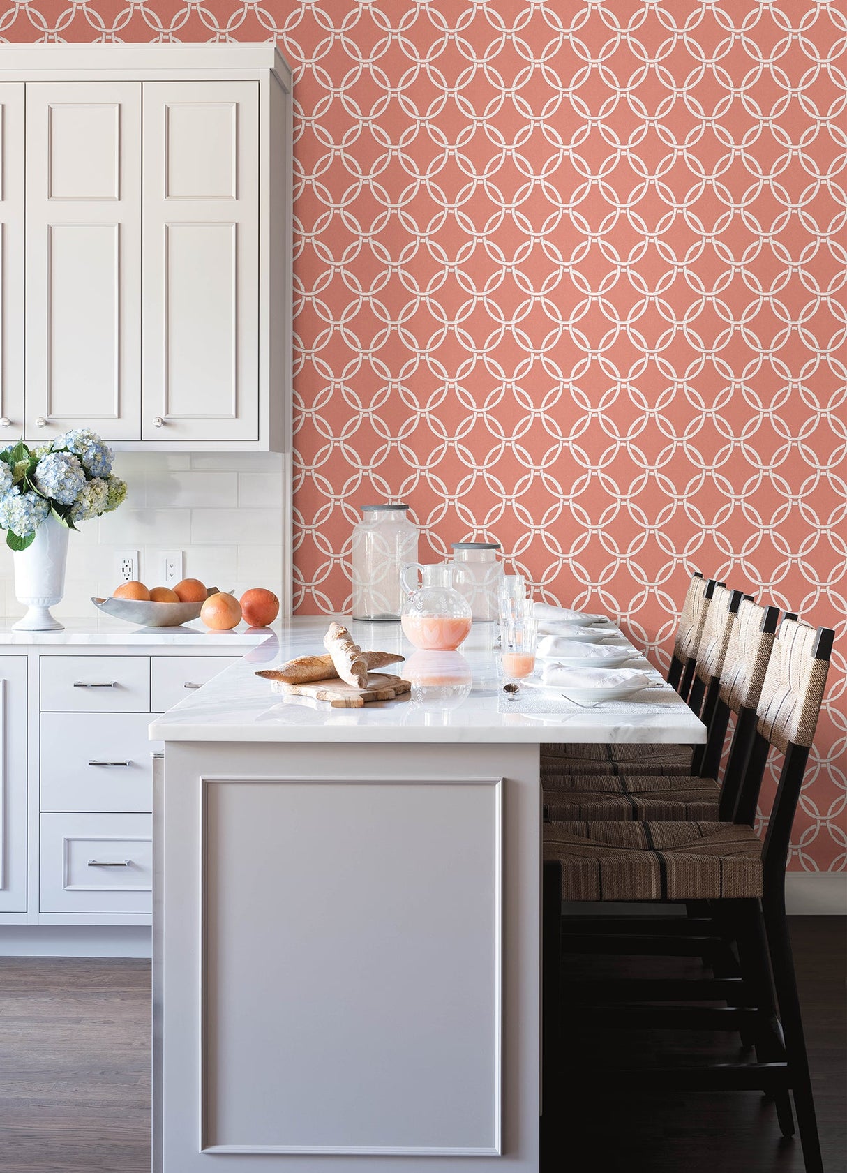 Chesapeake 3122-11001 Quelala Coral Ring Ogee Wallpaper