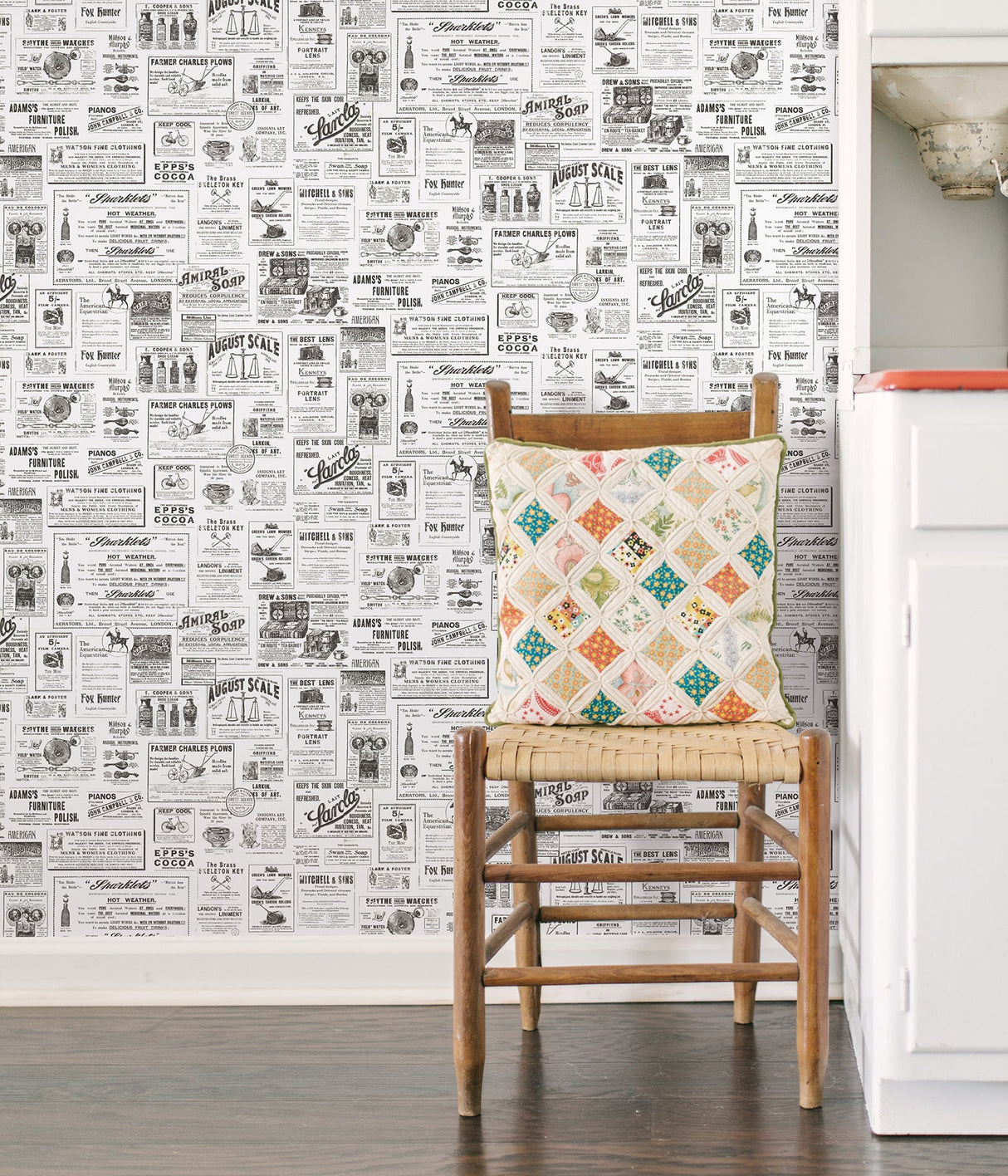 Chesapeake 3123-64272 Adamstown Ivory Newspaper Classifieds Wallpaper