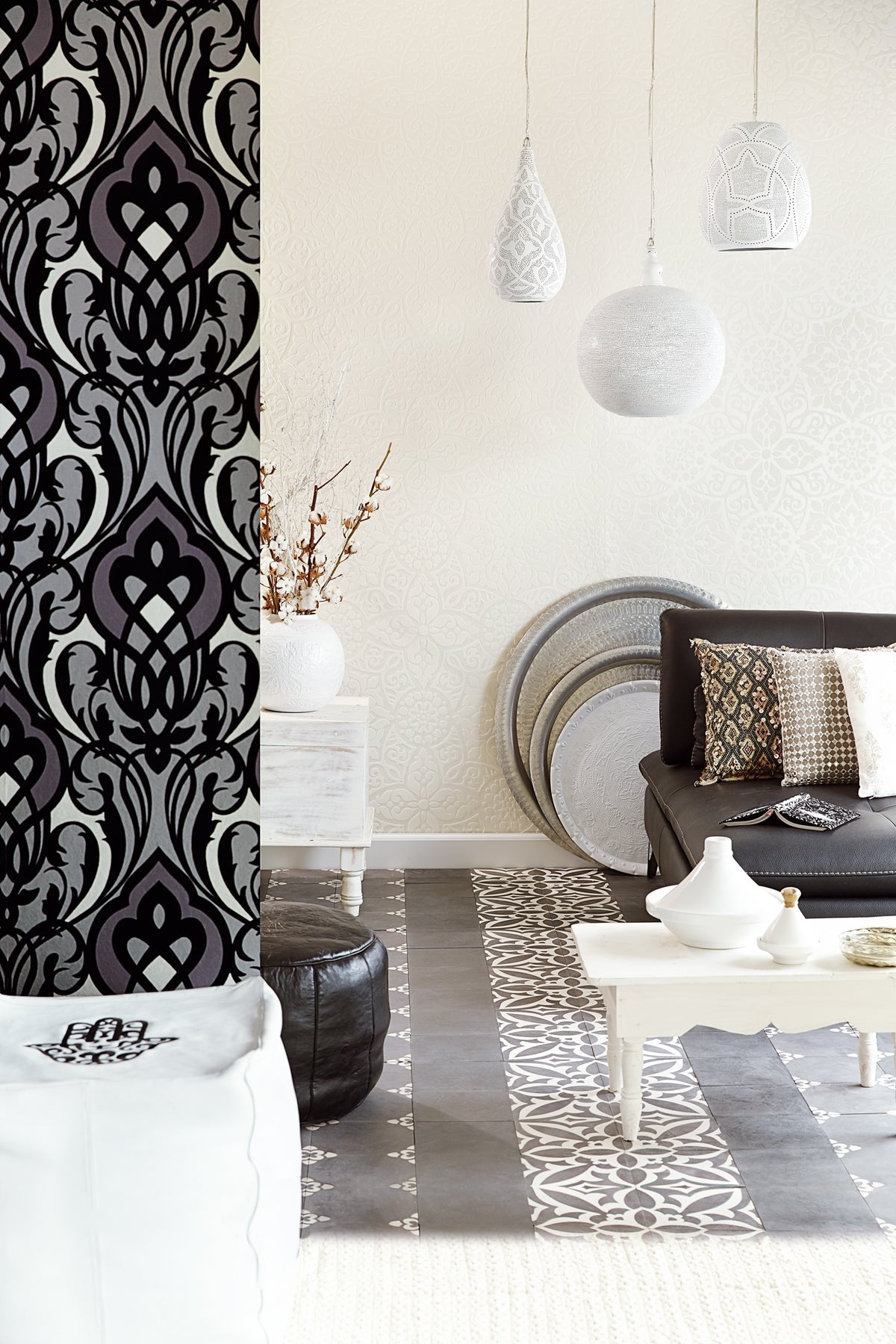 Eijffinger 341722 Sahrzad Black Nouveau Flocked Damask Wallpaper