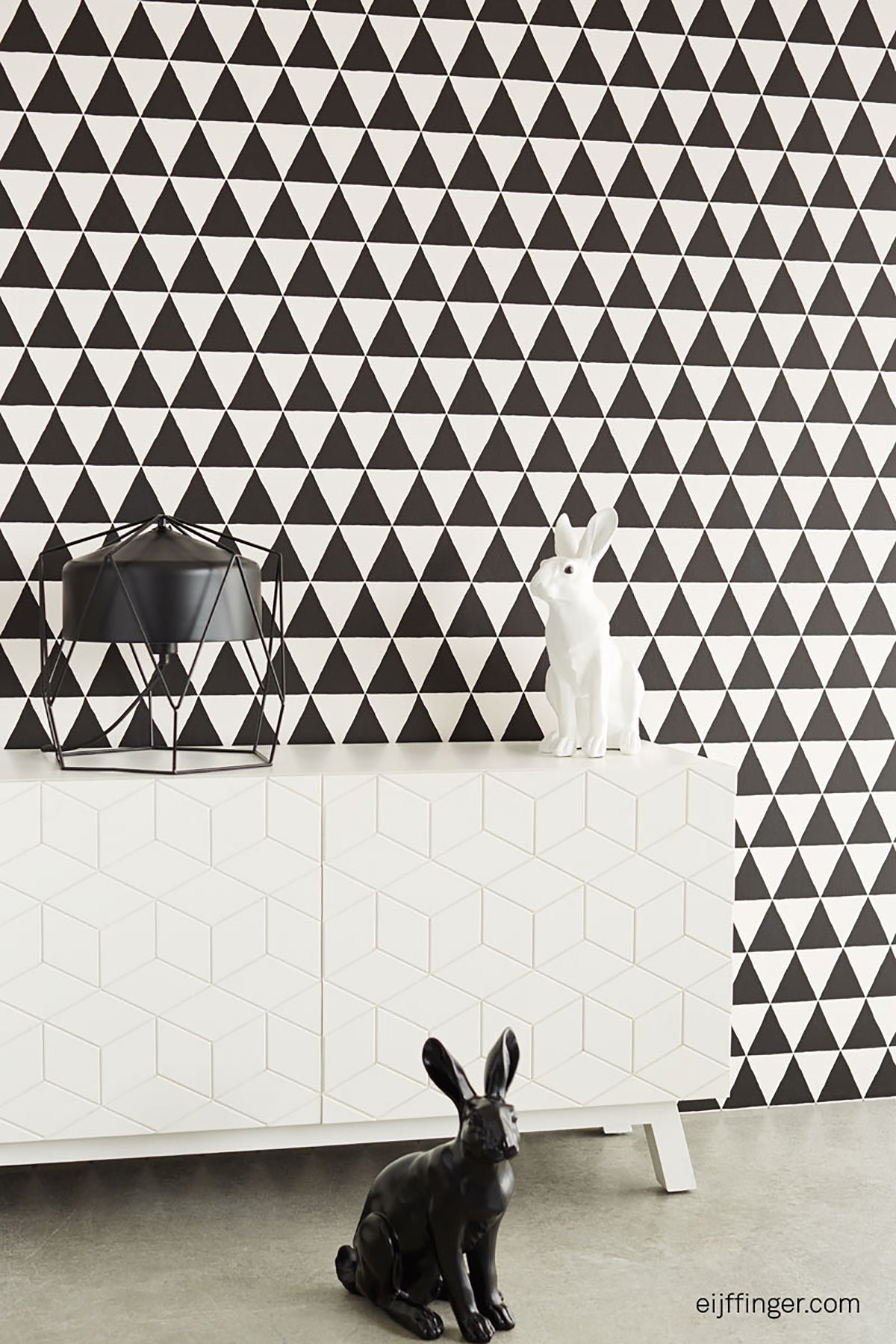 Eiffinger 356011 Lagrange Black Triangle Wallpaper