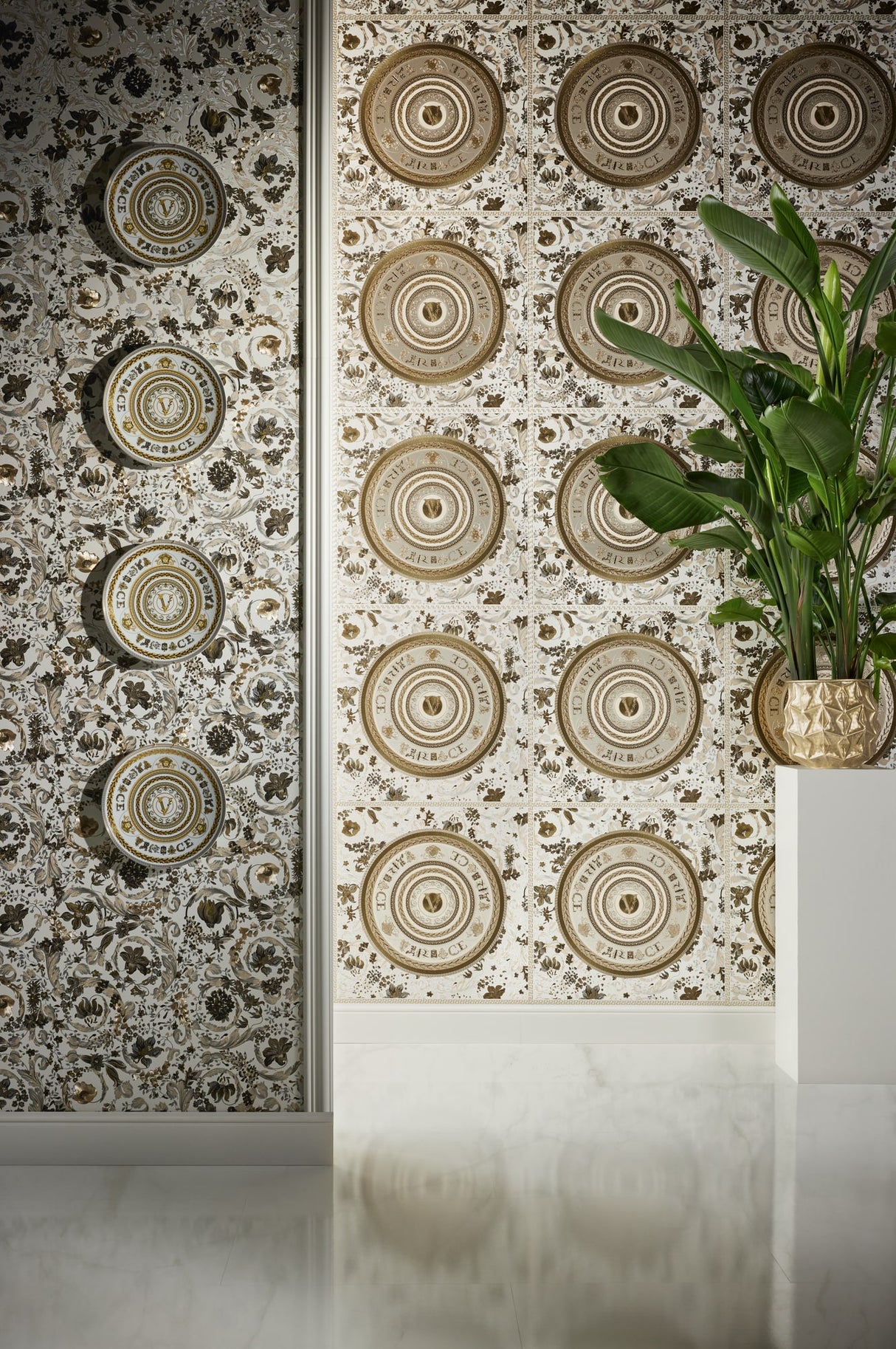 Versace 387056X Wallpaper - Eade's Wallpaper & Fabric