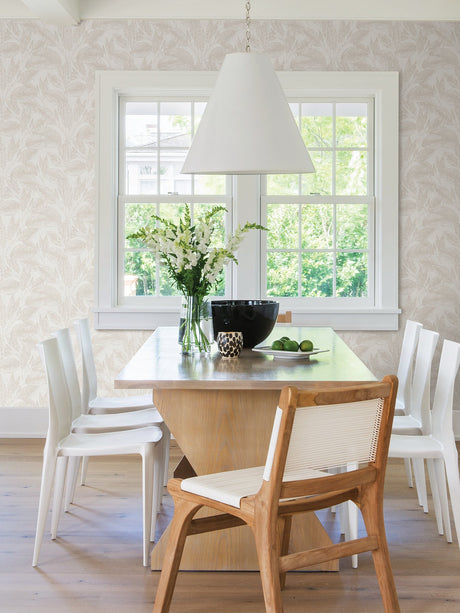 Advantage 4035-37836-1 Suki Cream Leaves Wallpaper