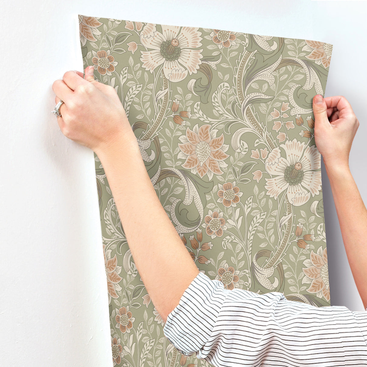 Chesapeake 4191-83014 Liora Green Floral Trail Wallpaper