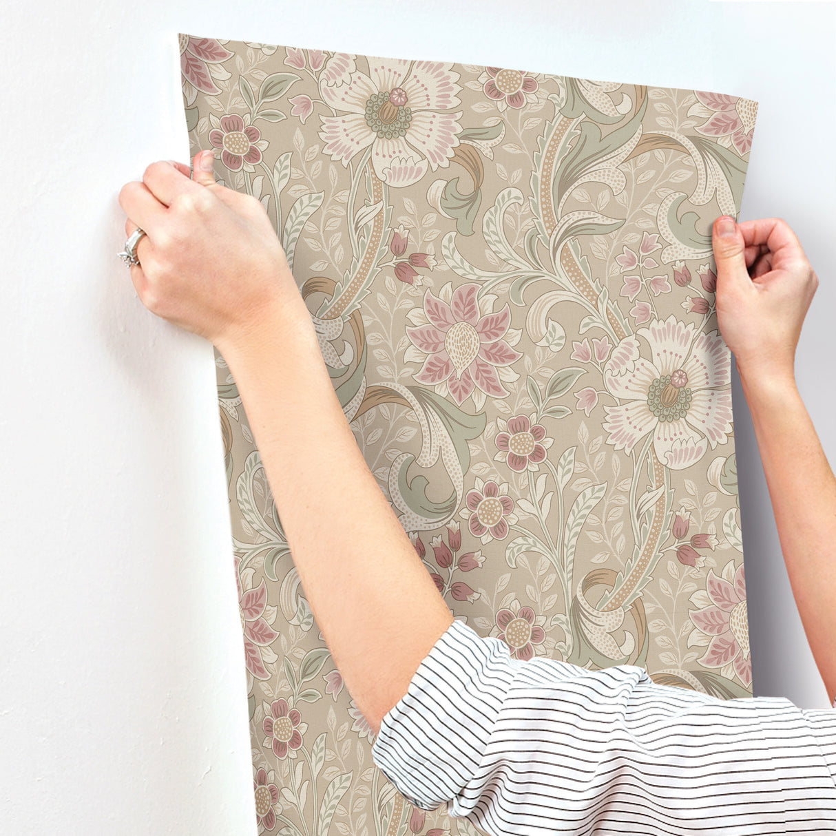 Chesapeake 4191-83015 Liora Taupe Floral Trail Wallpaper