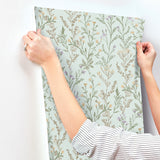 Chesapeake 4191-83018 Laverne Aquamarine Wildflowers Wallpap