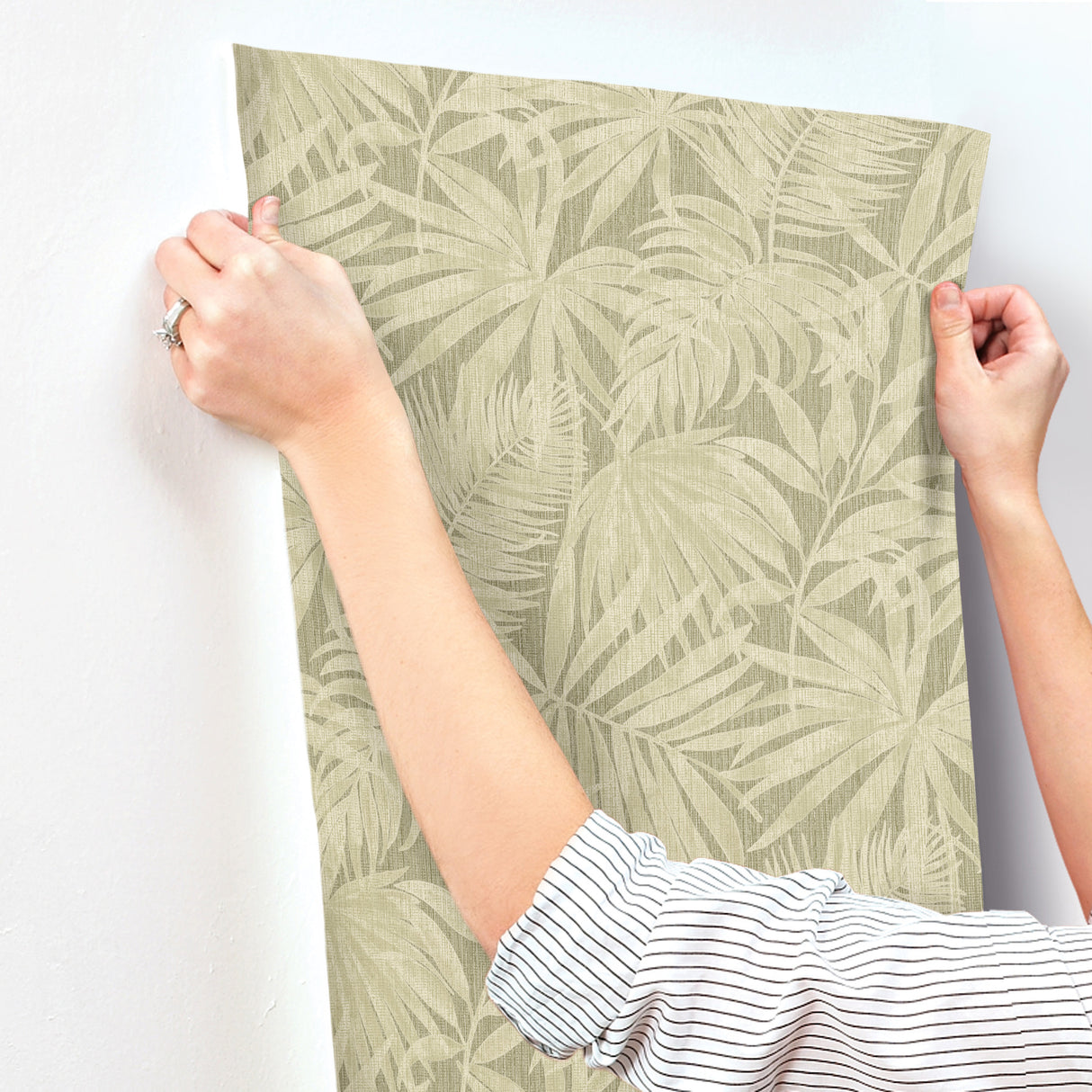 Chesapeake 4191-83027 Sonny Green Fronds Wallpaper