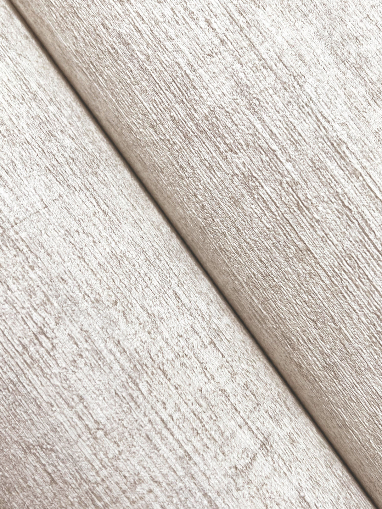 Chesapeake 4191-83037 Tansy Light Grey Distressed Wallpaper