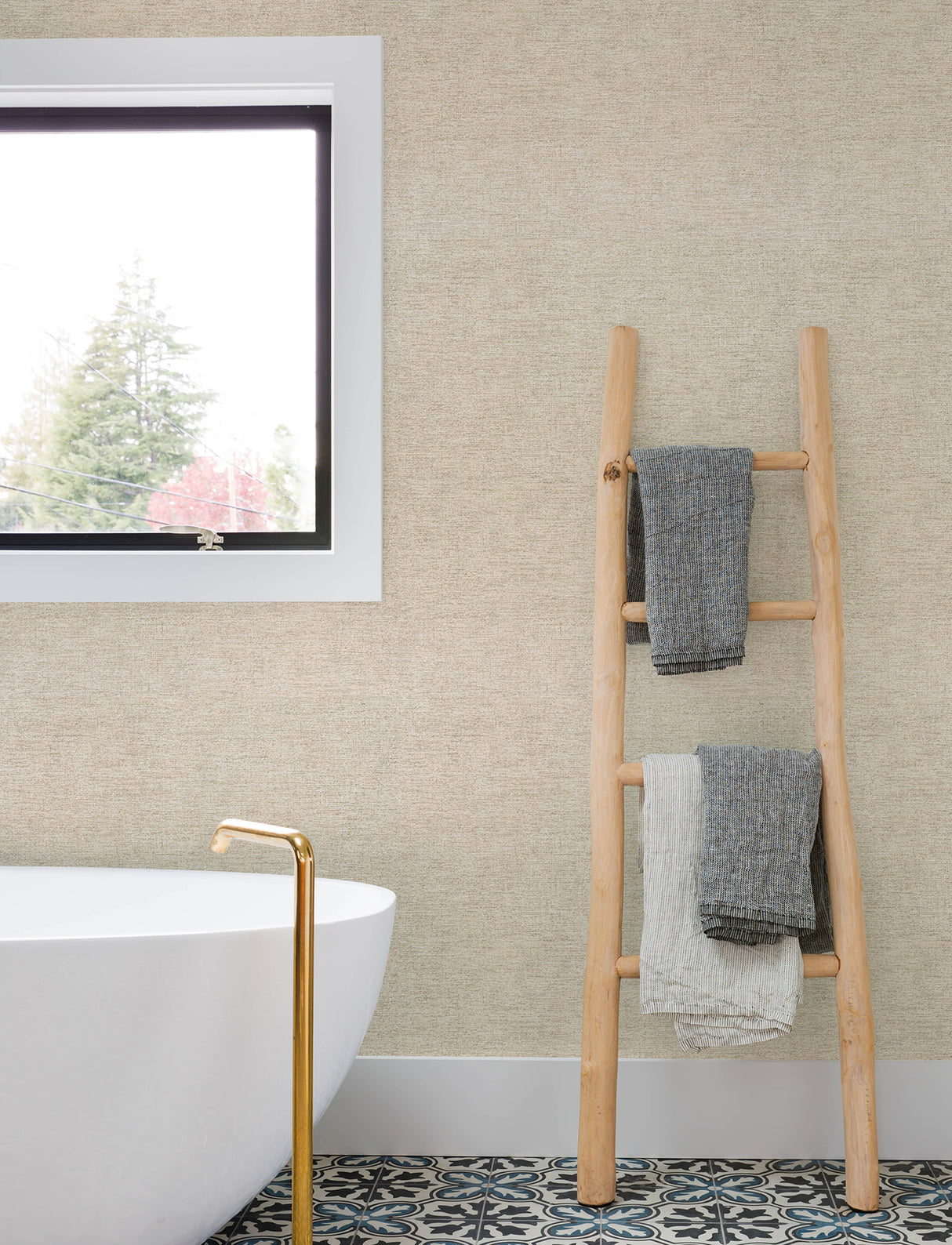 Chesapeake 4191-83038 Tansy Neutral Distressed Wallpaper