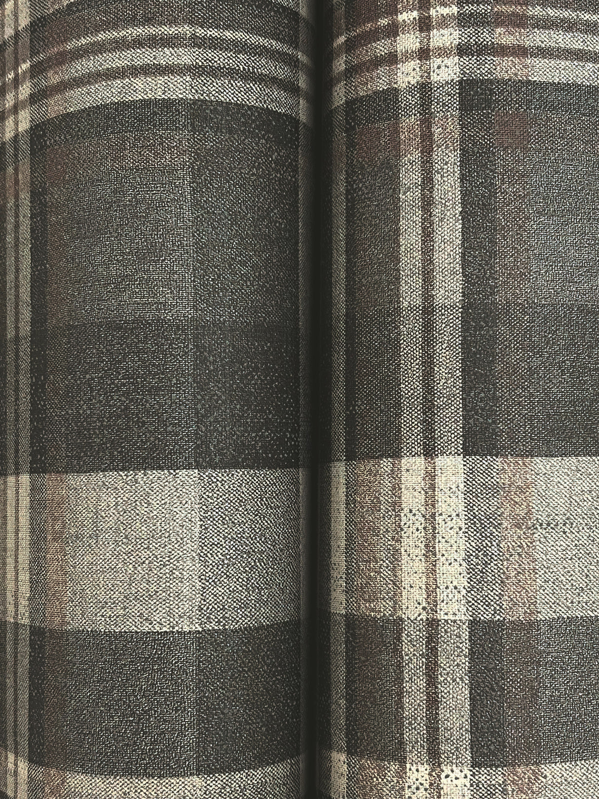 Chesapeake 4192-72632 Dutton Plaid Charcoal Flannel Wallpape