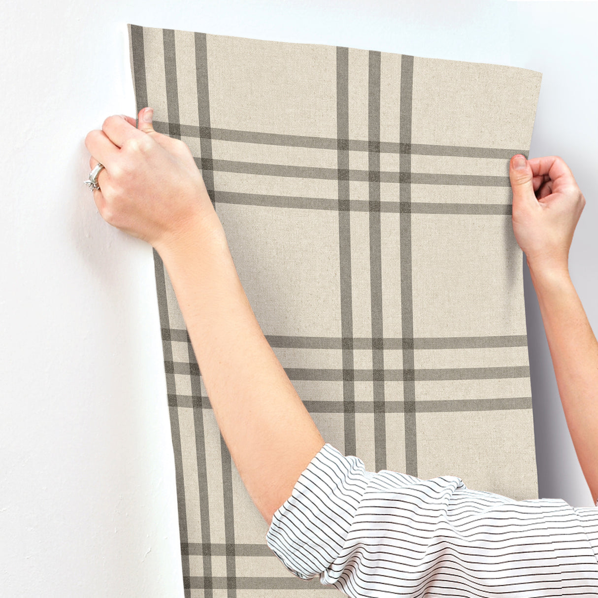 Chesapeake 4192-83403 Fletcher Black Plaid Wallpaper