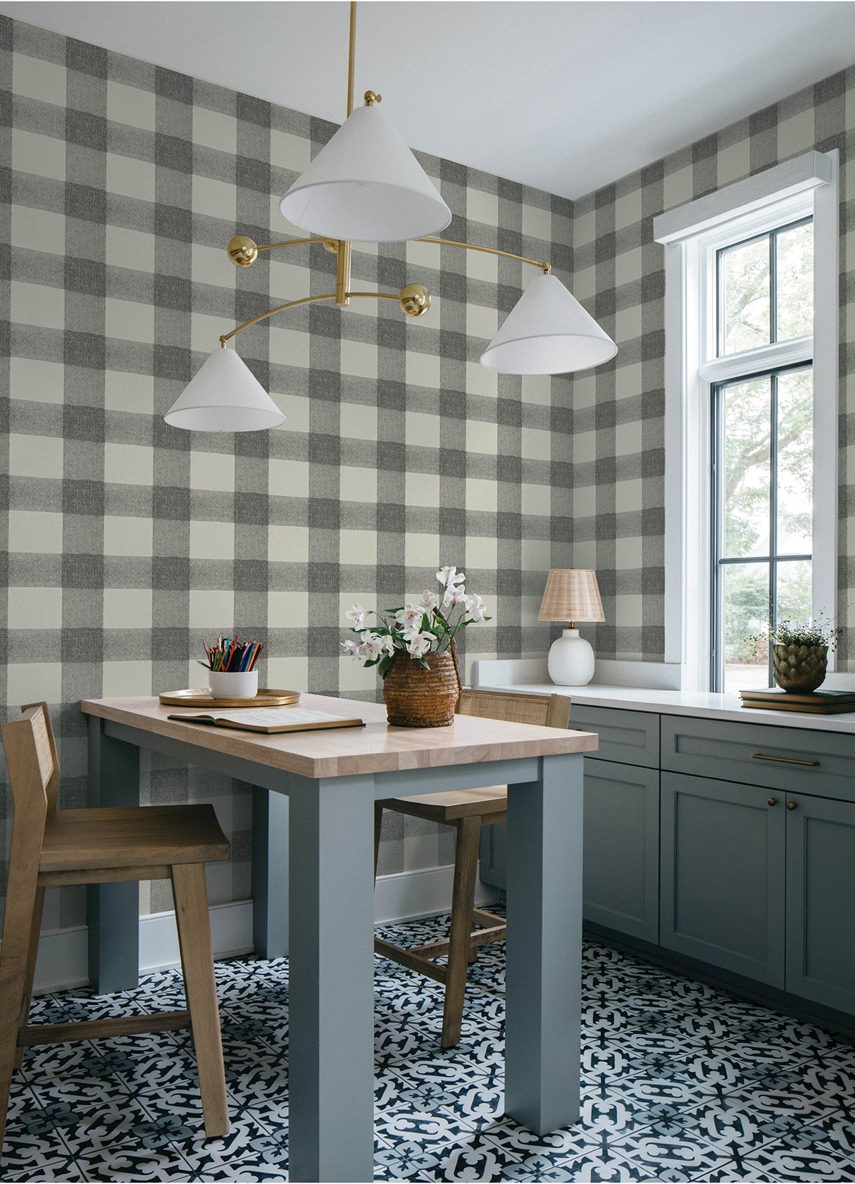 Chesapeake 4192-83421 Thorpe Charcoal Plaid Wallpaper
