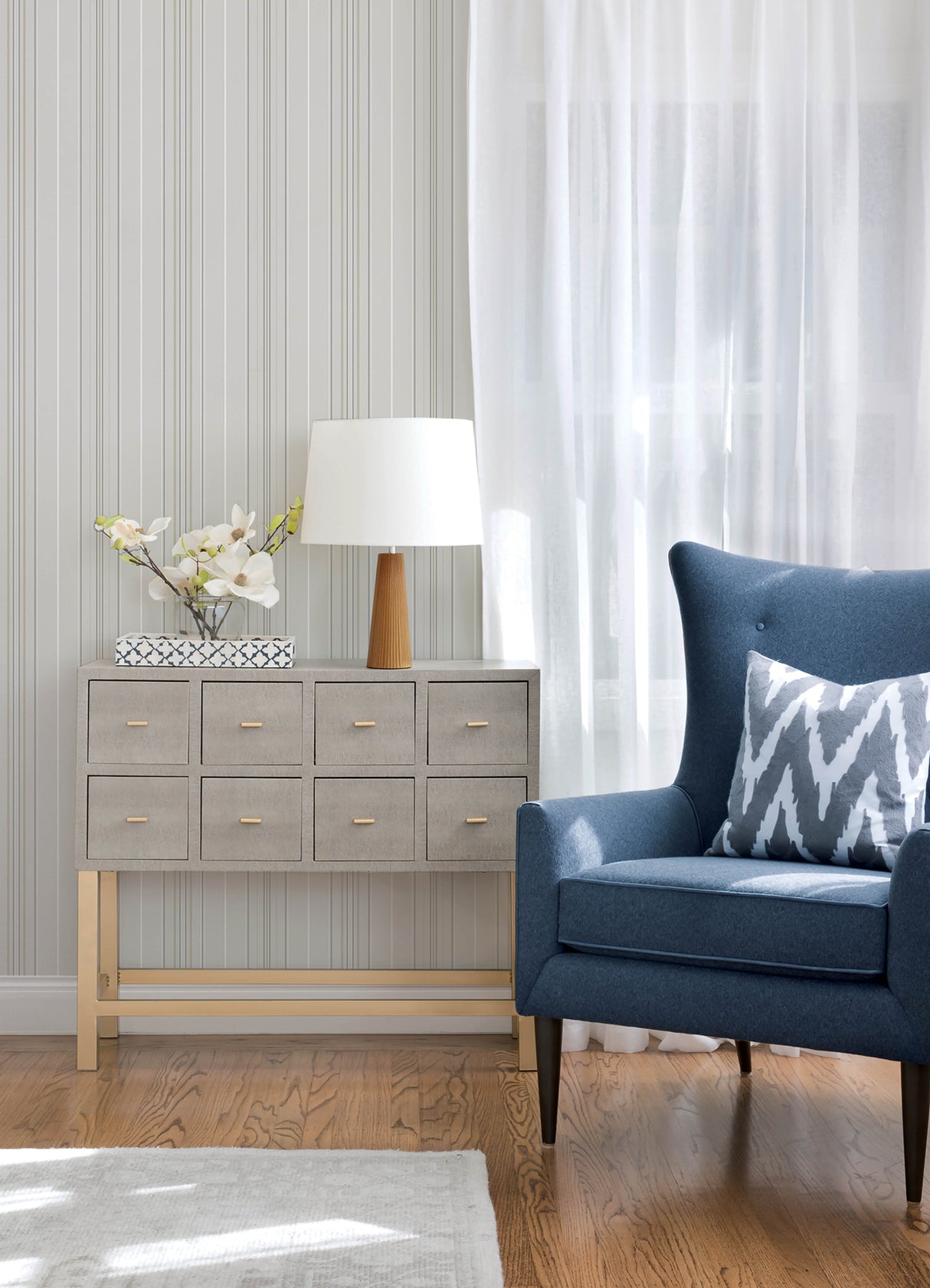 Chesapeake 4192-83451 Lascelle Light Grey Modern Pinstripe W