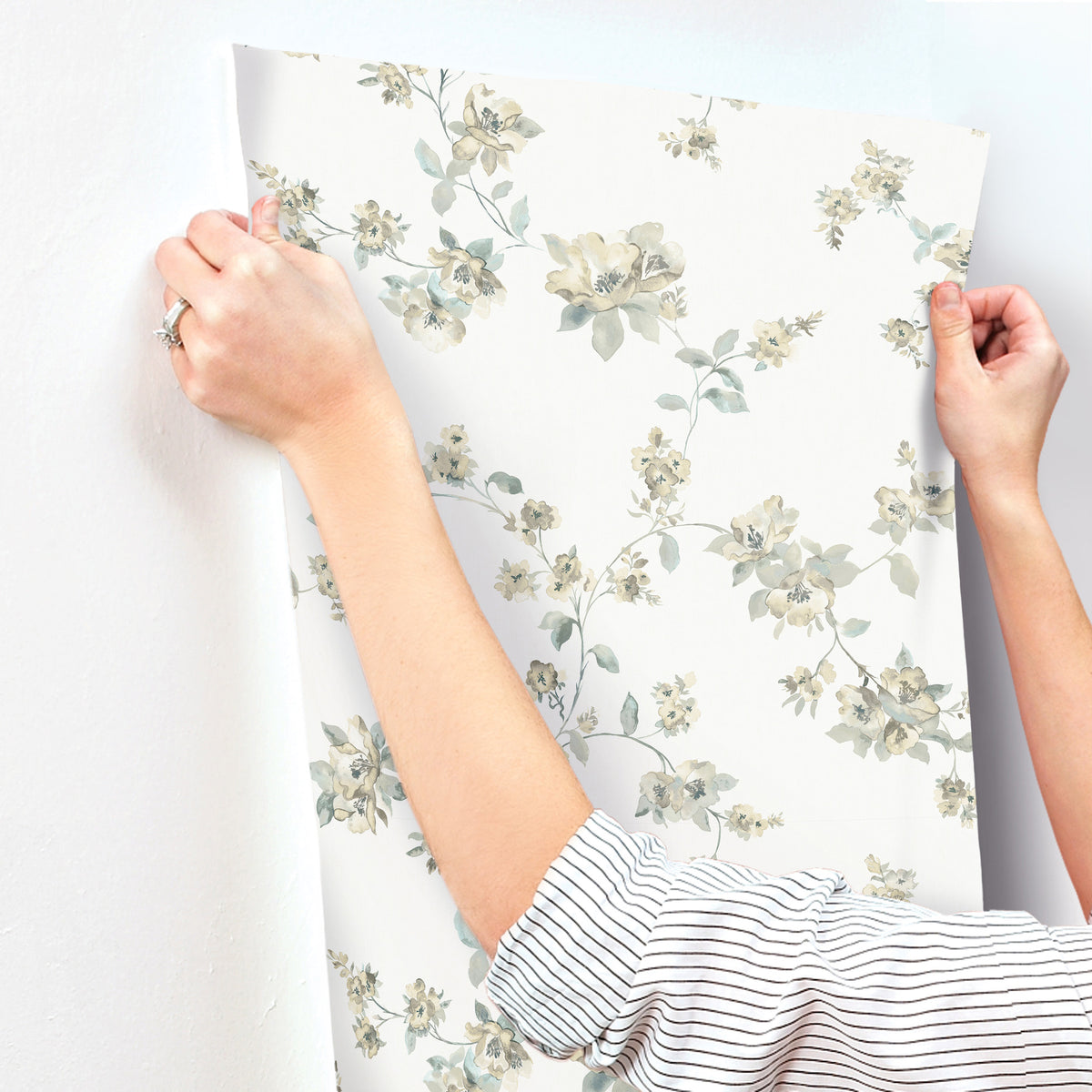 Chesapeake 4199-27784 Festival Floral Aqua Trailing Wallpaper