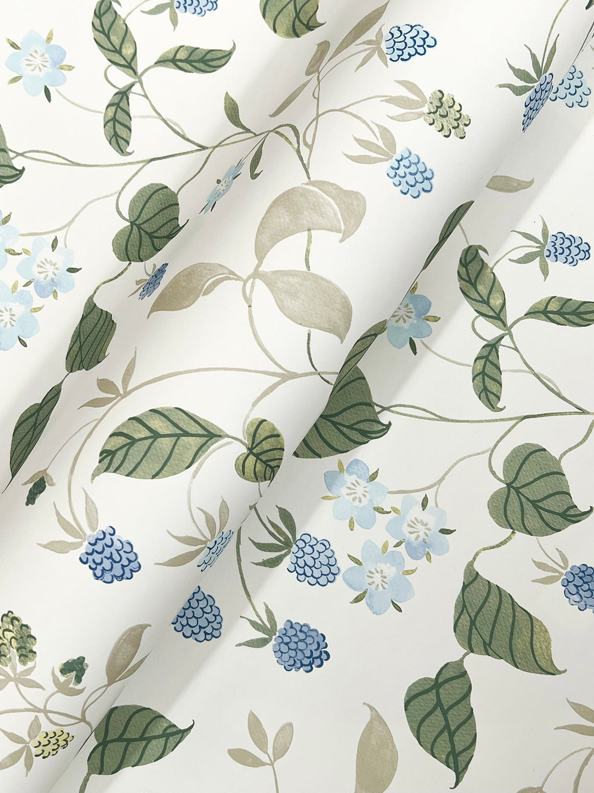 Chesapeake 4199-83715 Mercy White Berry Vines Wallpaper
