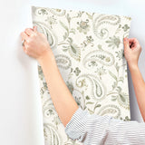 Chesapeake 4199-83747 Darlene Green Jacobean Wallpaper