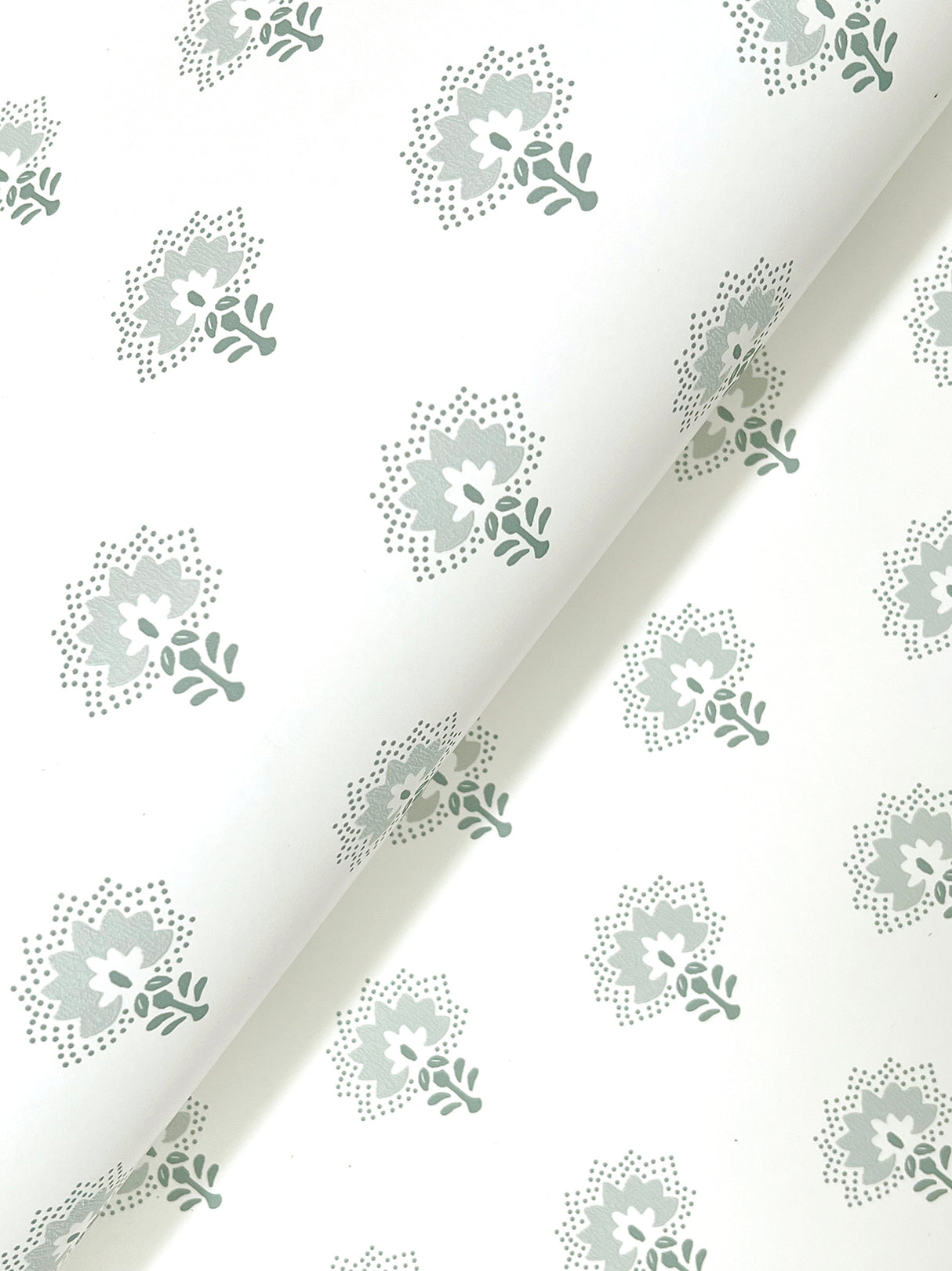 Chesapeake 4199-83752 Hilda Aqua Floral Medallion Wallpaper