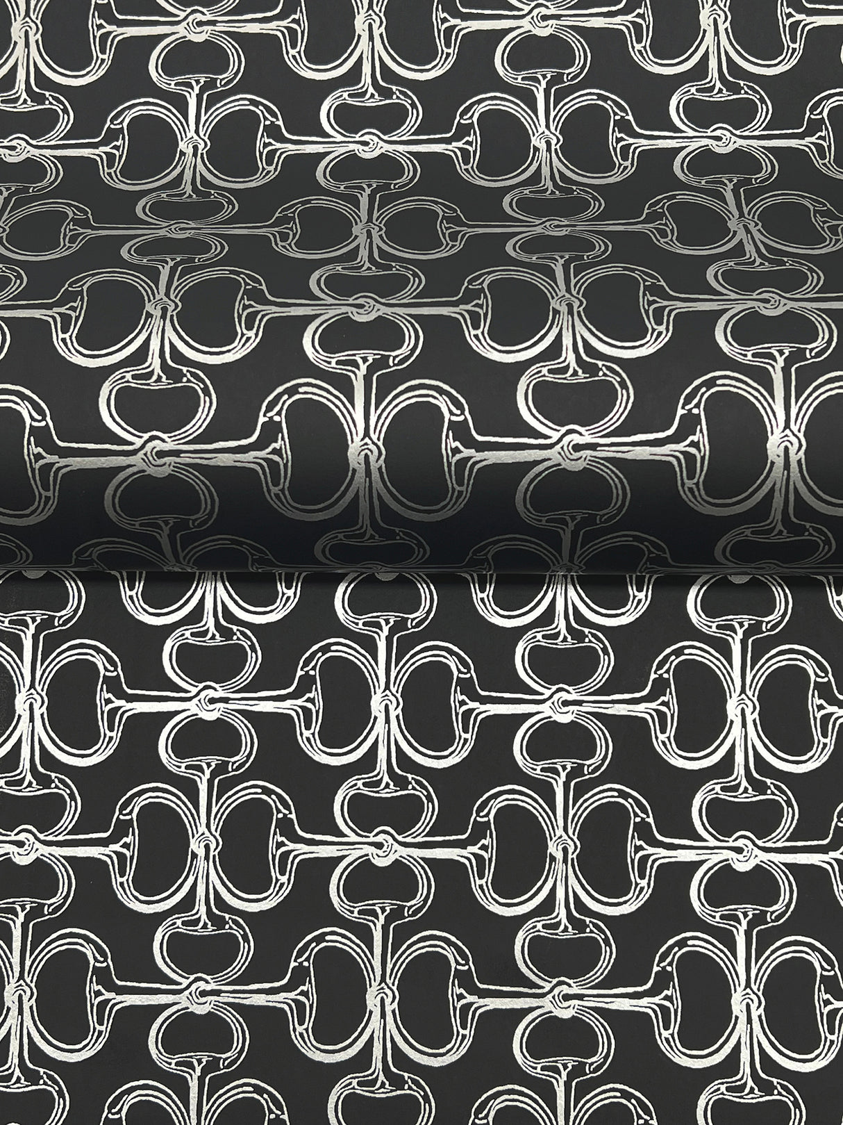 Ronald Redding 4211-83510 Polo Black Horse Bits Wallpaper