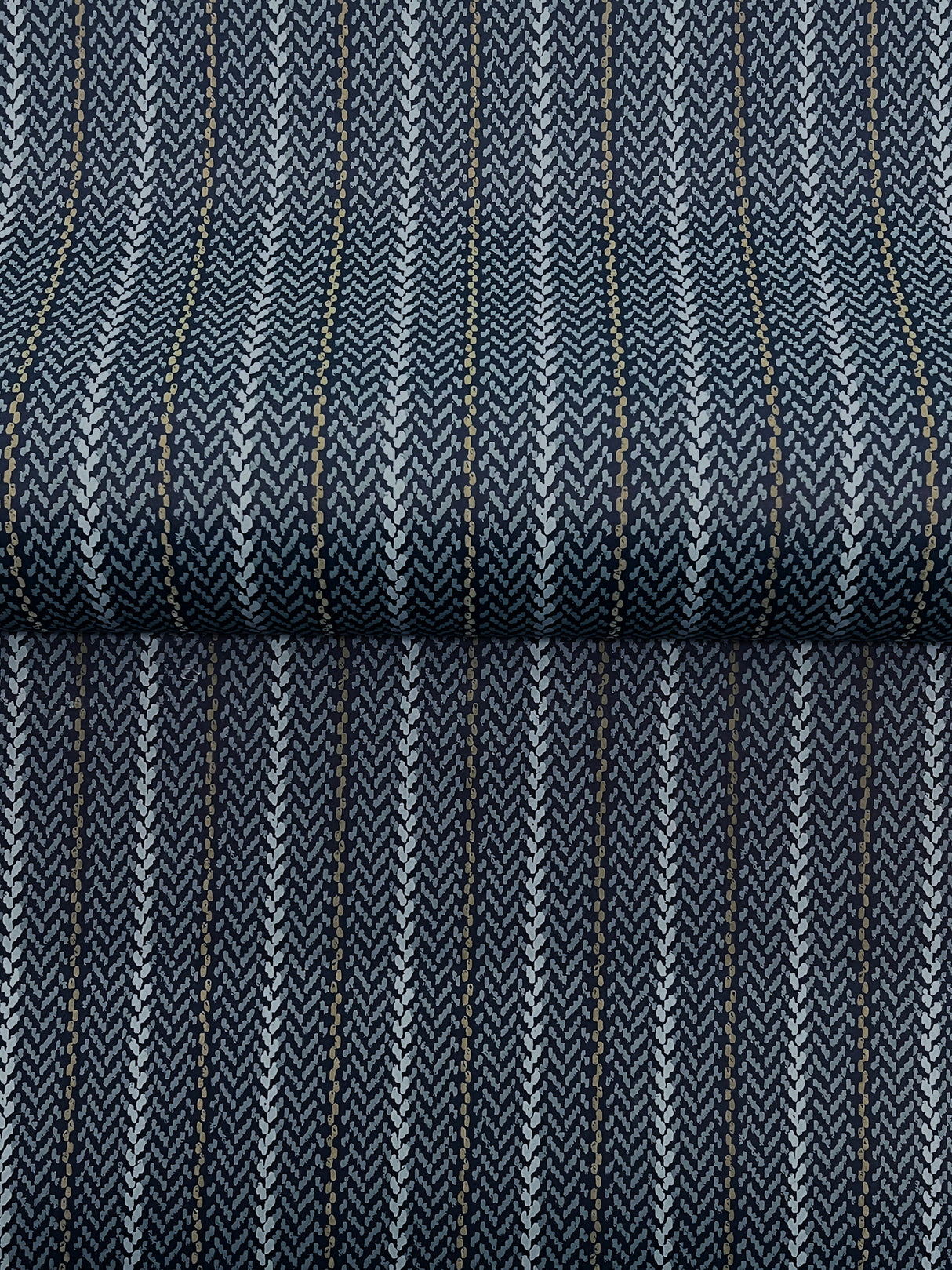 Ronald Redding 4211-83538 Elkan Stripe Navy Herringbone Wall