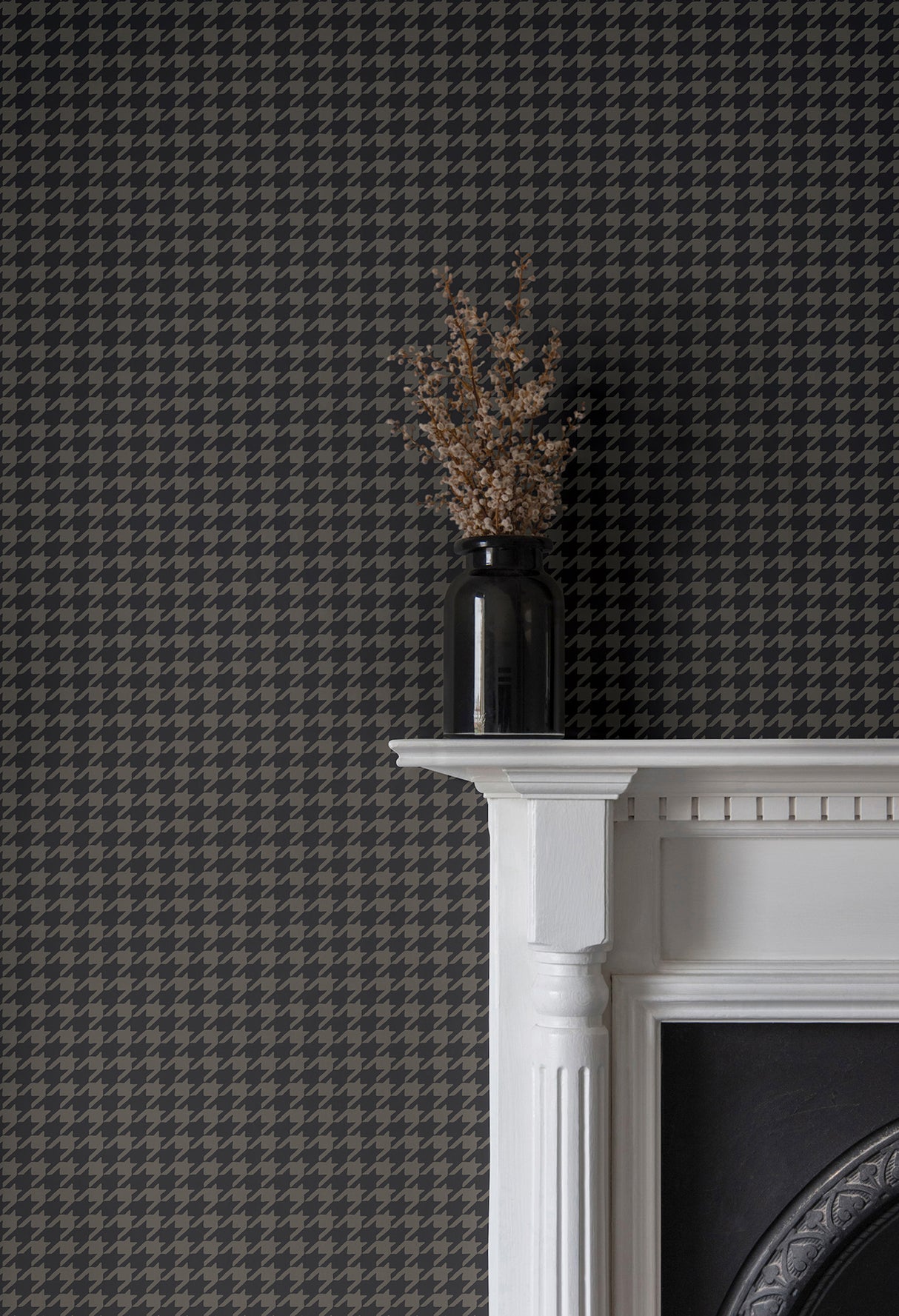 Ronald Redding 4211-83561 Watson Black Houndstooth Wallpaper