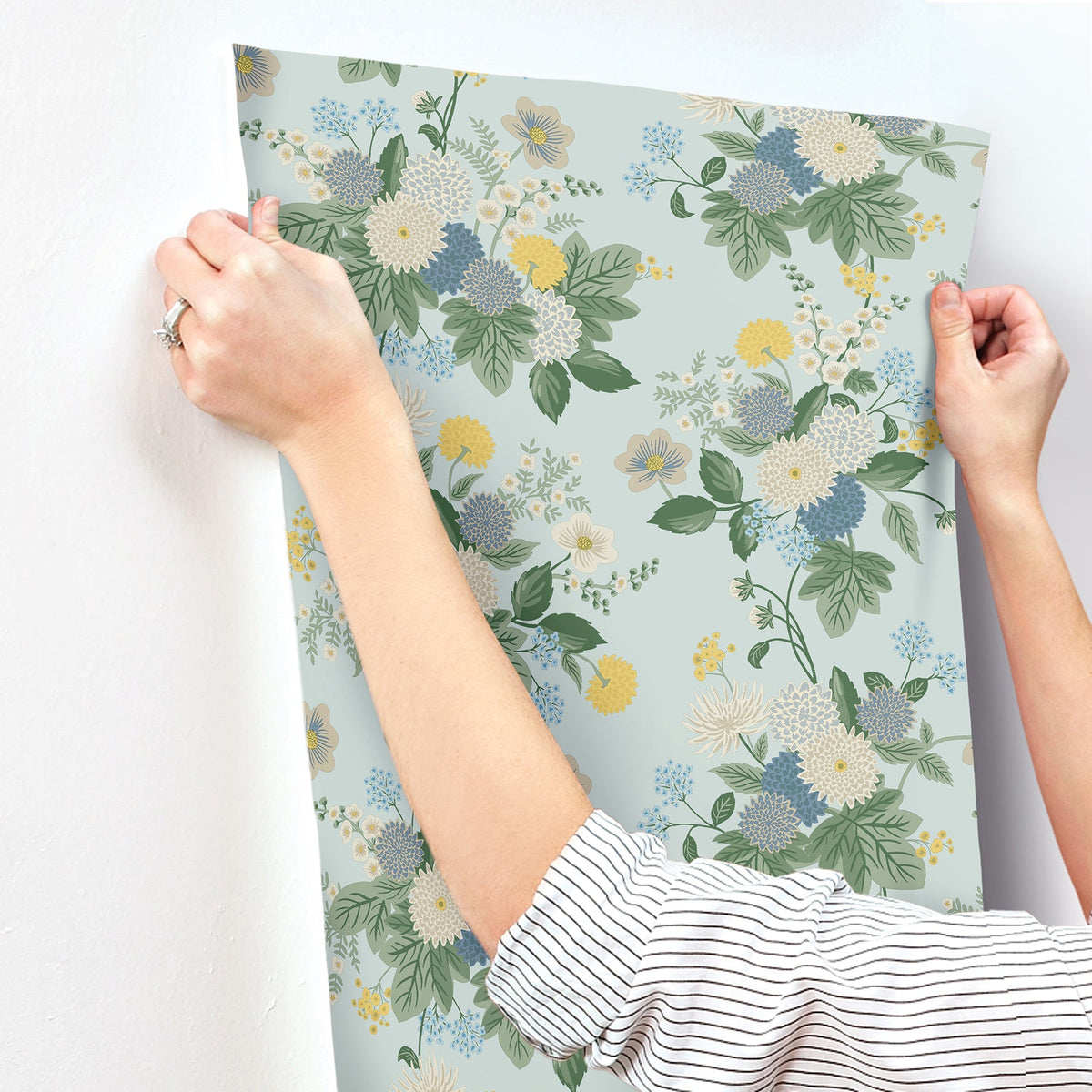 Rifle Paper Co. 4212-84365 Dahlia Blue Wallpaper