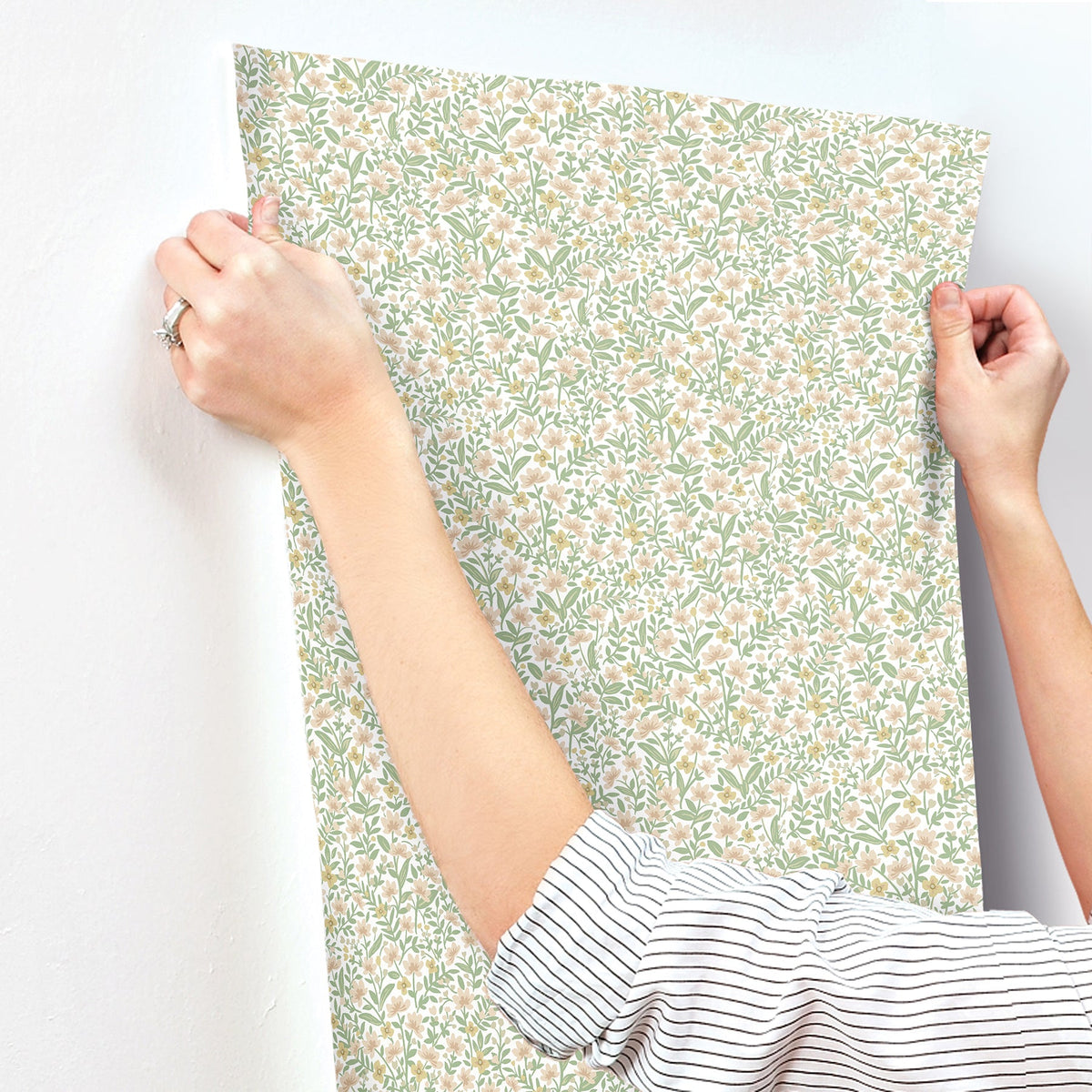 Rifle Paper Co. 4212-84368 Sylvie Blush Wallpaper
