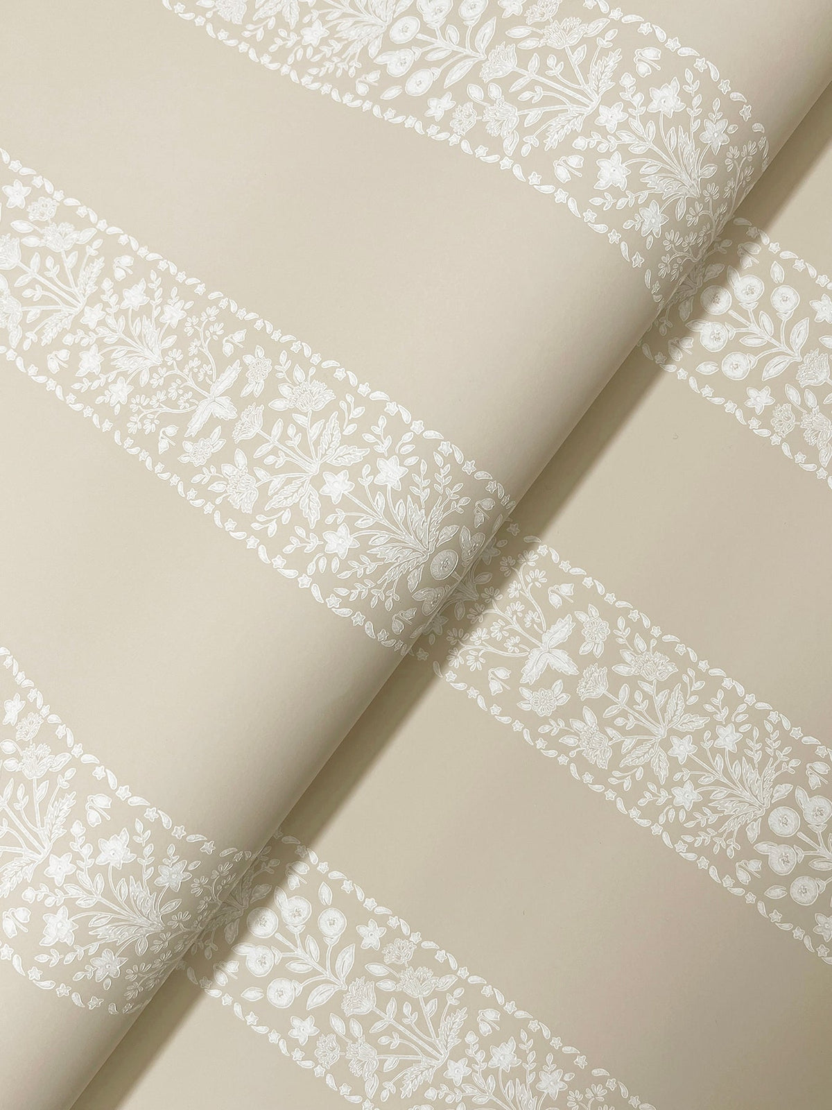 Rifle Paper Co. 4212-84394 Estee Stripe Linen Wallpaper