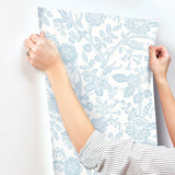 Rifle Paper Co. 4212-84401 Gracie Garden Blue & White Wallpaper