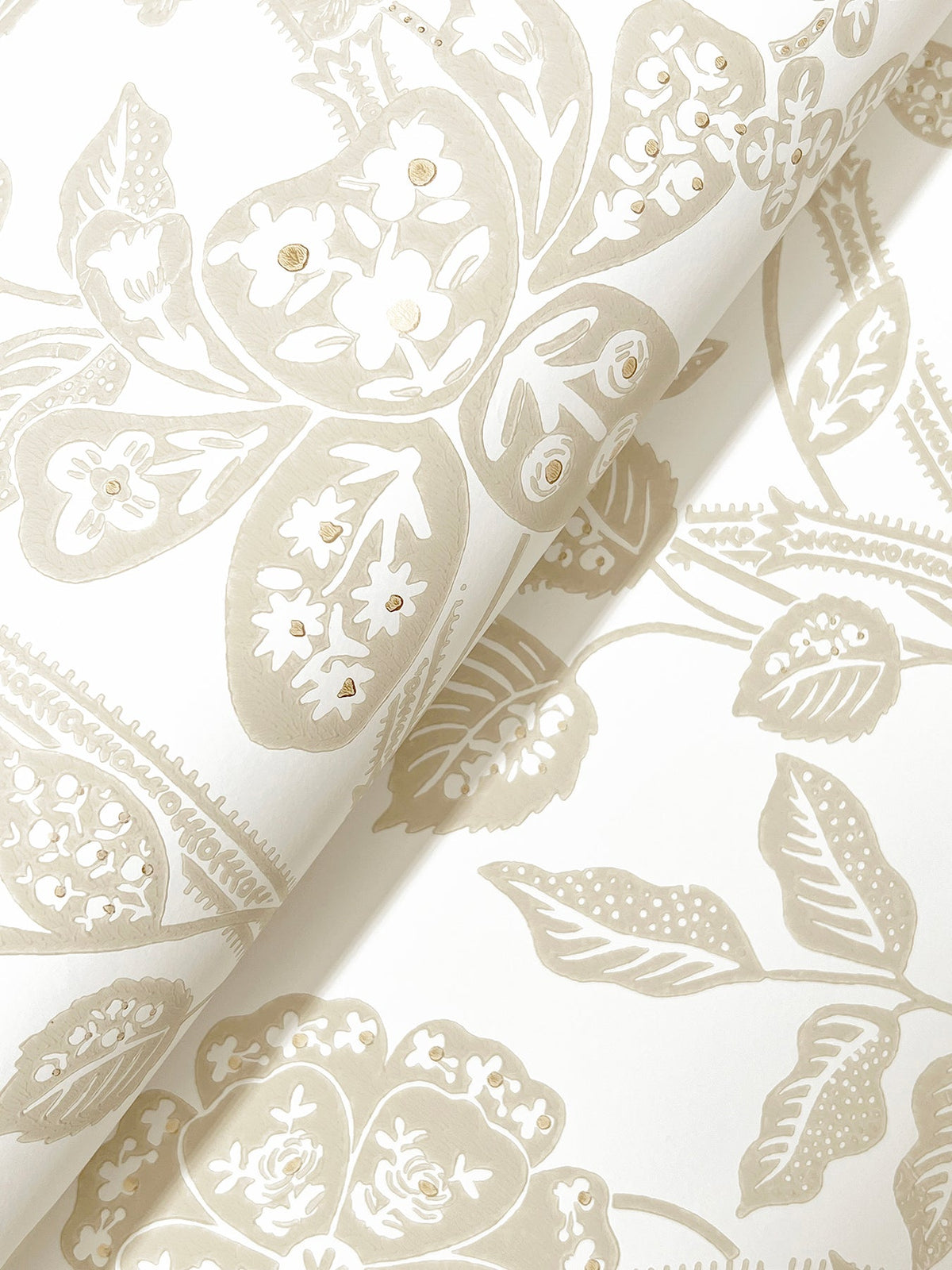 Rifle Paper Co. 4212-84402 Gracie Garden Beige & White Wallpaper