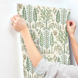 Rifle Paper Co. 4212-84411 Fenna Green Wallpaper