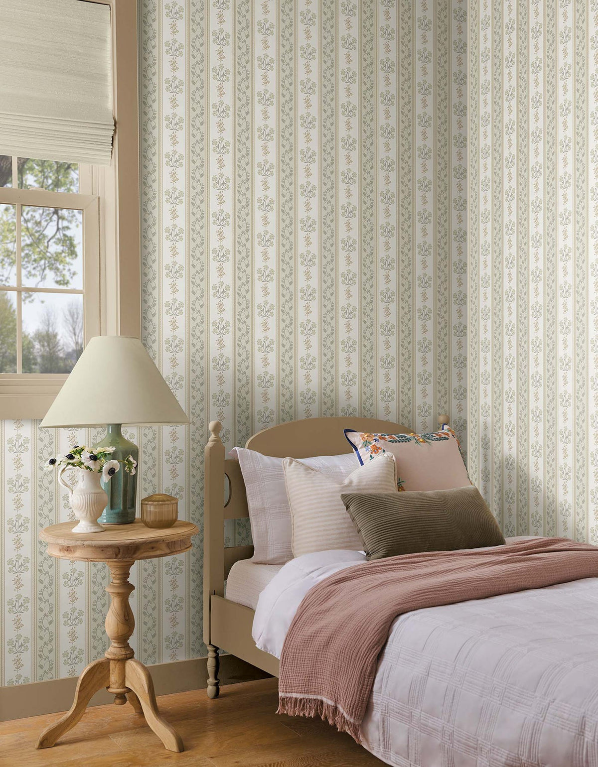 Rifle Paper Co. 4212-84415 Portico White Wallpaper