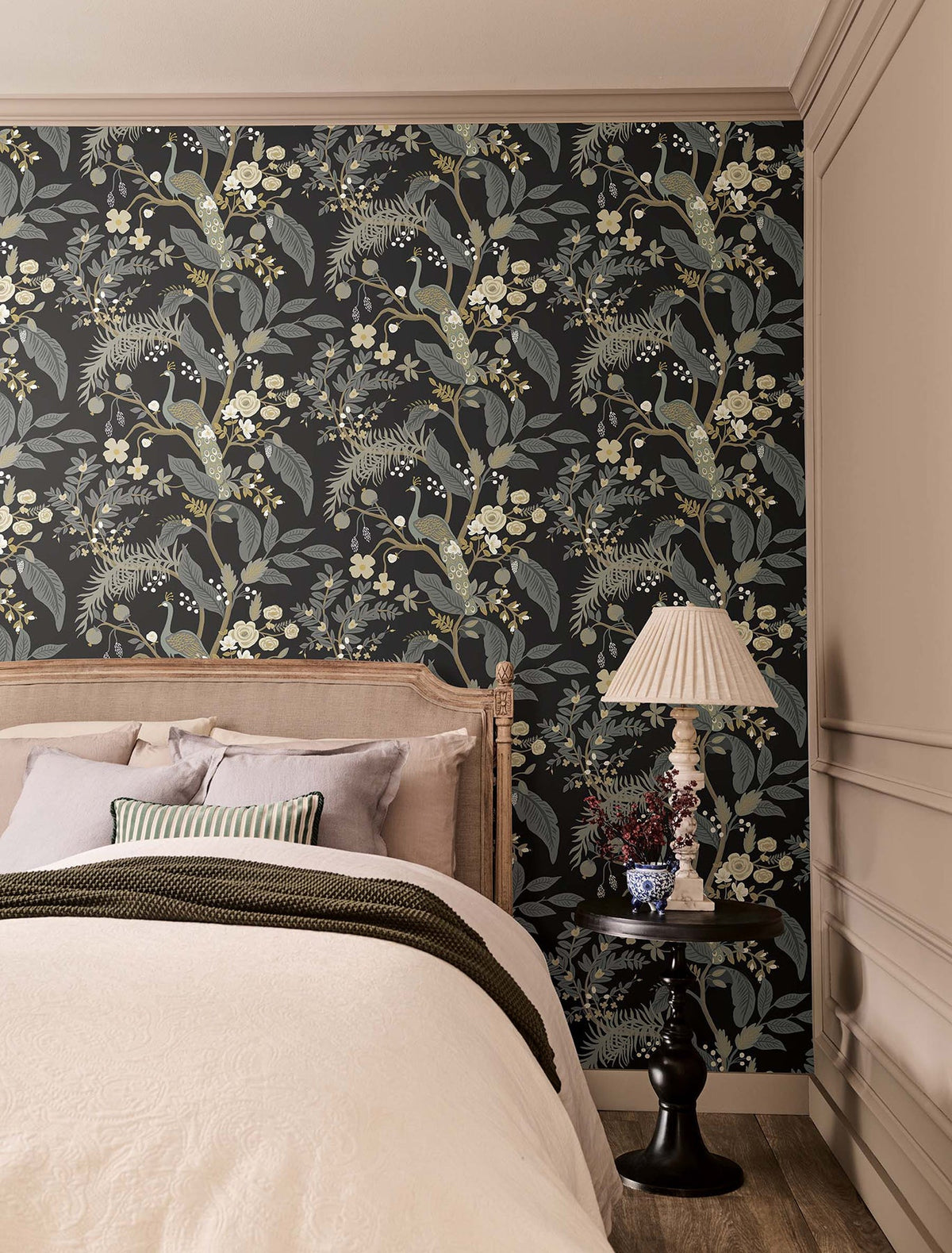 Rifle Paper Co. 4212-84423 Peacock Black Wallpaper