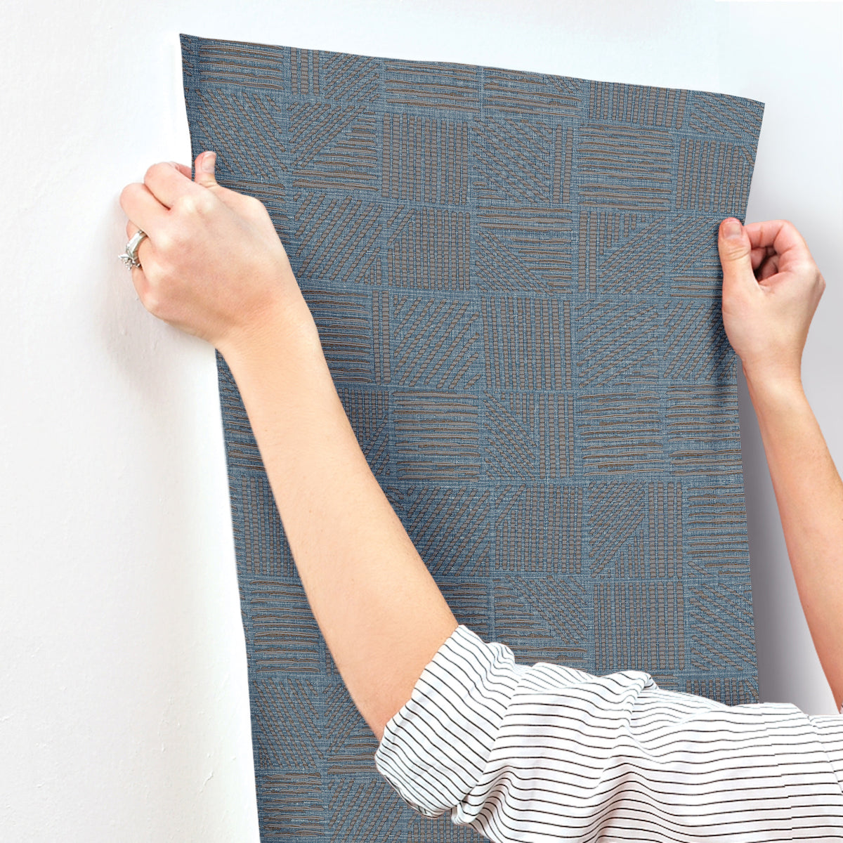 York Wallcoverings Chiseled Patchwork Sapphire Faux Fabric W