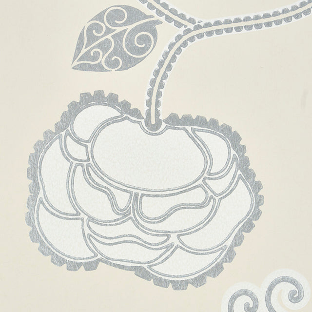 Schumacher 5011410 QUEEN FRUIT in SILVER WHITE Wallpaper - N