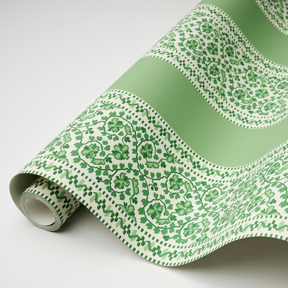 Schumacher Jasmine Leaf Green Wallpaper