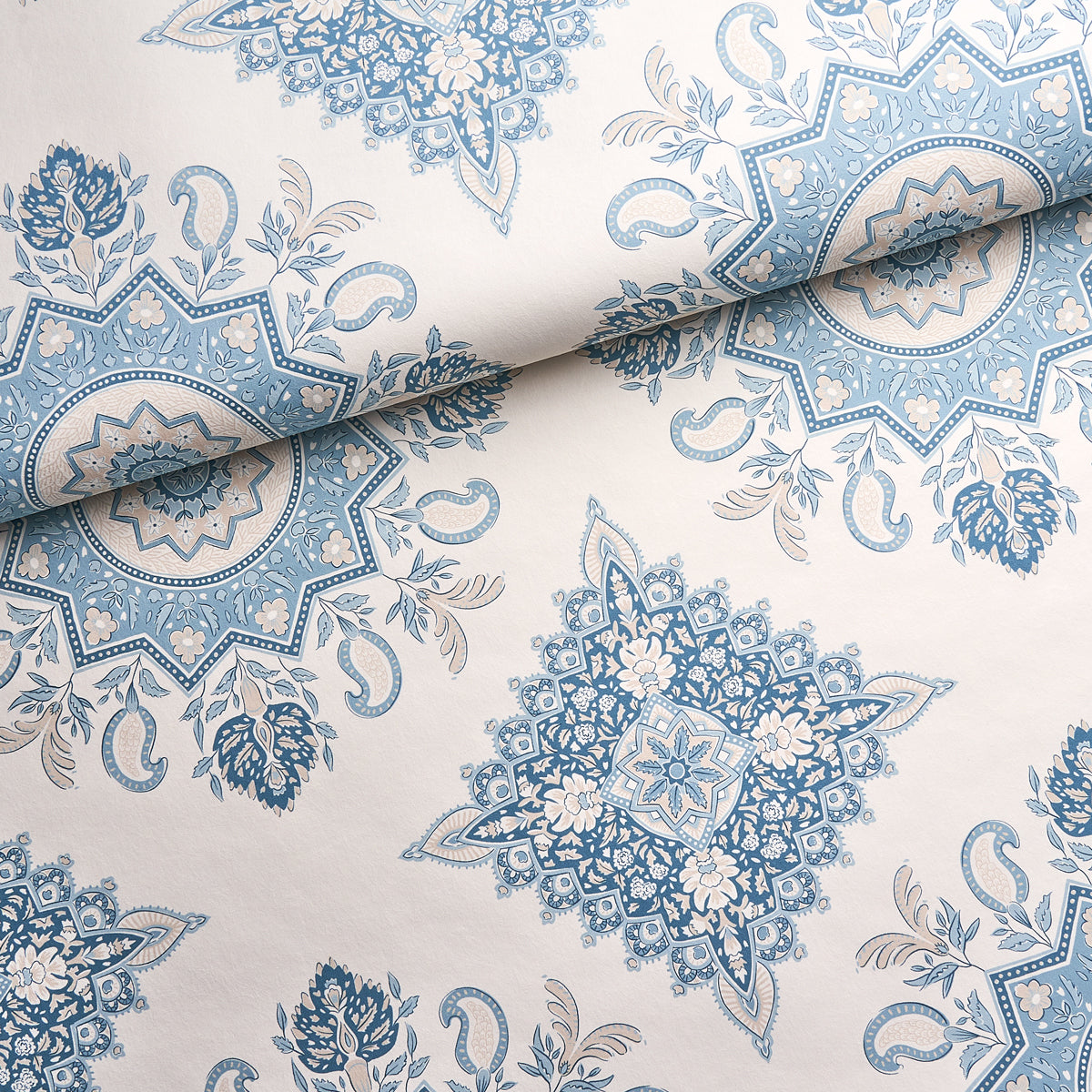 Schumacher Montecito Medallion China Blue Wallpaper - Eade's Wallpaper