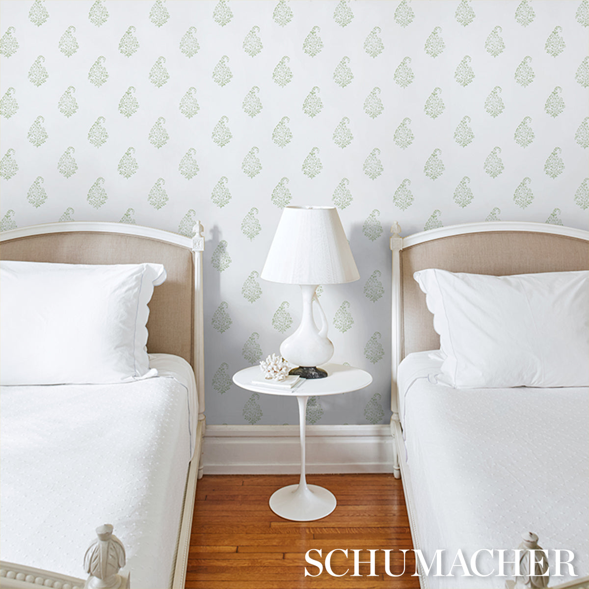 Schumacher Kerala Paisley Ii Leaf Wallpaper