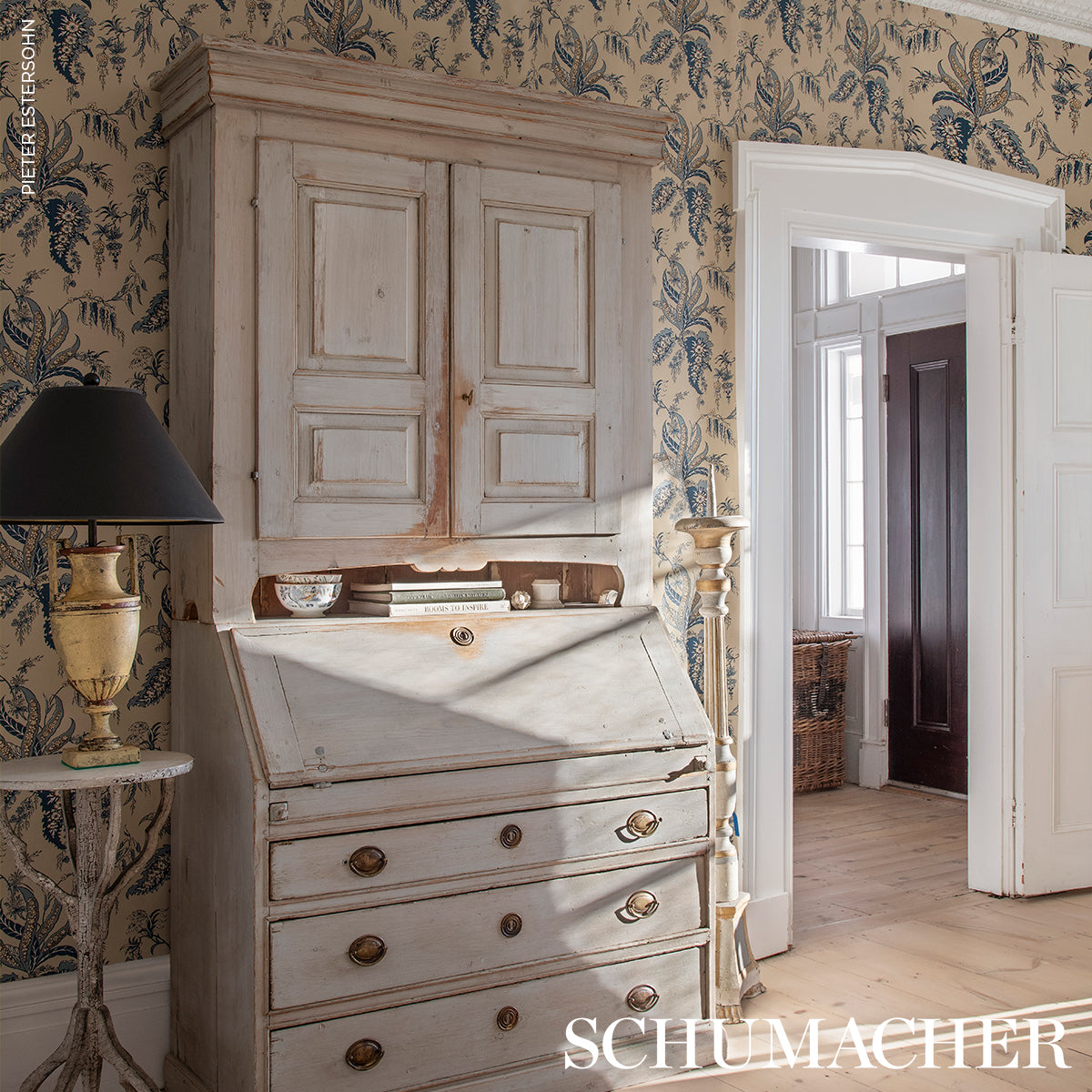 Schumacher Apolline Botanical Ciel & Marine Wallpaper