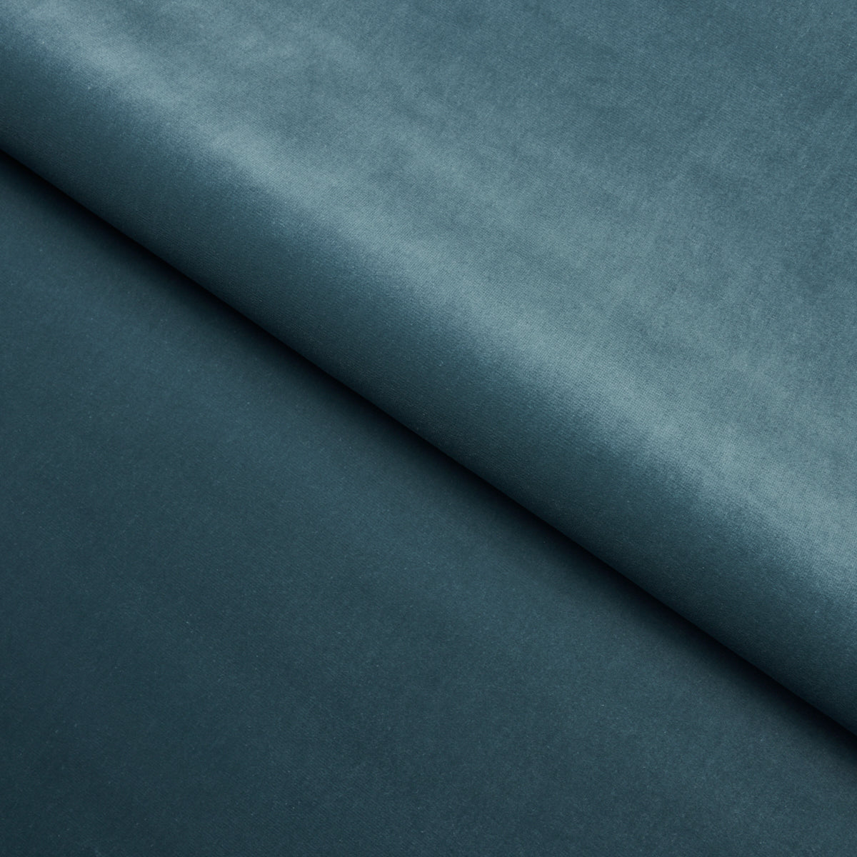 Schumacher 64544 GAINSBOROUGH VELVET in CERULEAN Fabric - PE