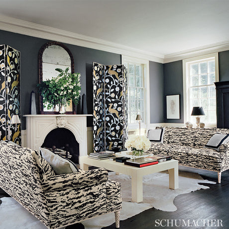Schumacher Serengeti Tigre Blanc Fabric - Eade's Wallpaper
