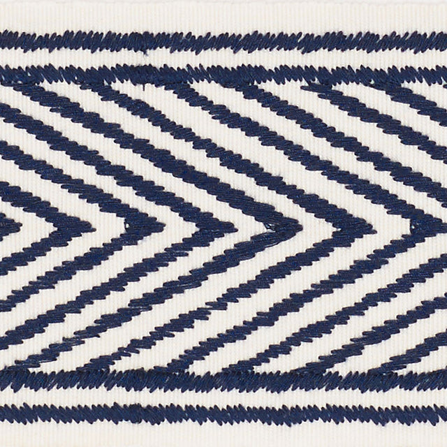 Schumacher 69962 NICHOLSON TAPE in NAVY Trim - CLIQUE