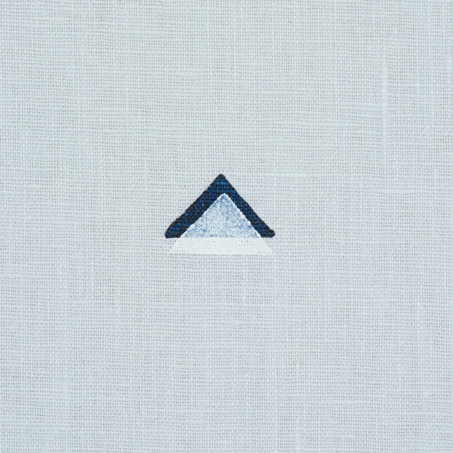 Schumacher 74022 OVERLAPPING TRIANGLES in NAVY AND WHITE ON 