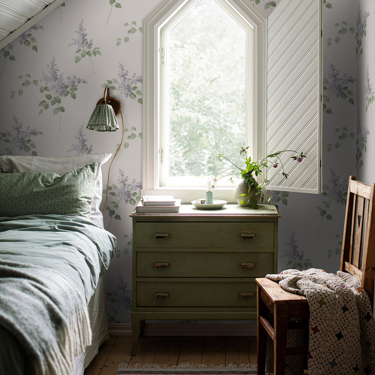 Schumacher 7668 LILACS in LILAC Wallpaper - BORÃ…STAPETER